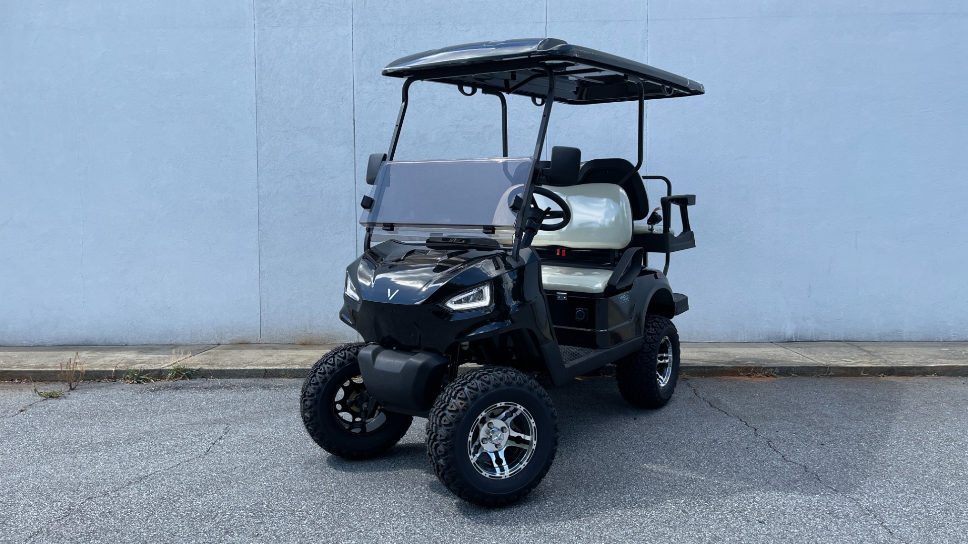 Used 2022 Other V4L 4-SEATER / 25MPH / 105AH LITHIUM BATTERY for sale $11,395 at Formula Imports in Charlotte NC 28227 1