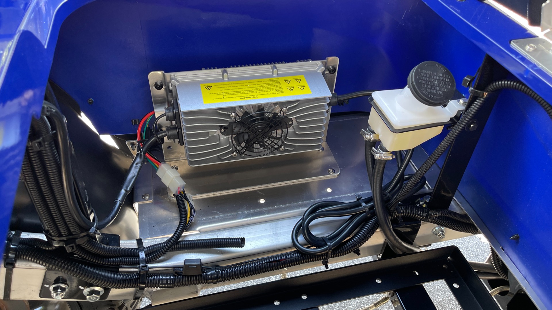 Used 2022 Other PEAK 4L 4-SEATER / 25MPH / 105AH LITHIUM BATTERY for sale Sold at Formula Imports in Charlotte NC 28227 14
