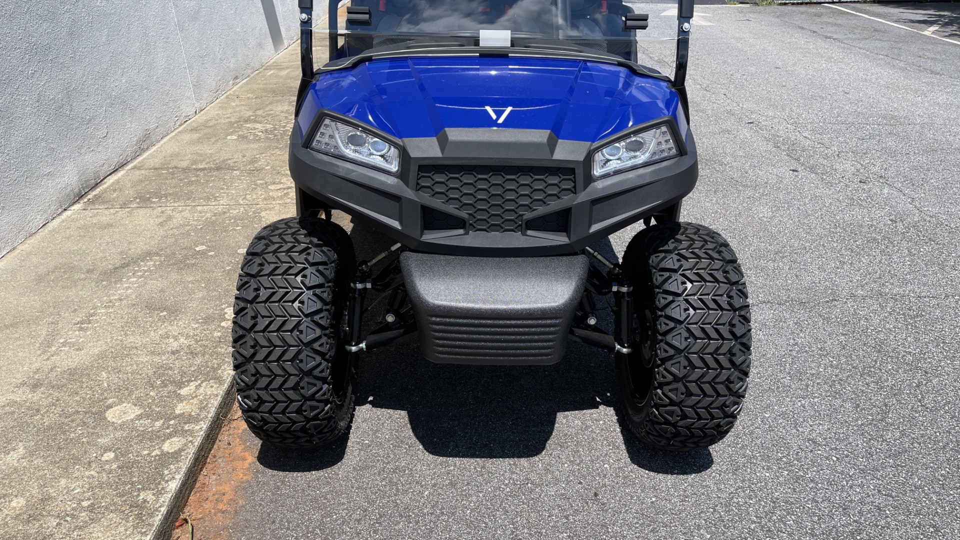 Used 2022 Other PEAK 4L 4-SEATER / 25MPH / 105AH LITHIUM BATTERY for sale $14,495 at Formula Imports in Charlotte NC 28227 2
