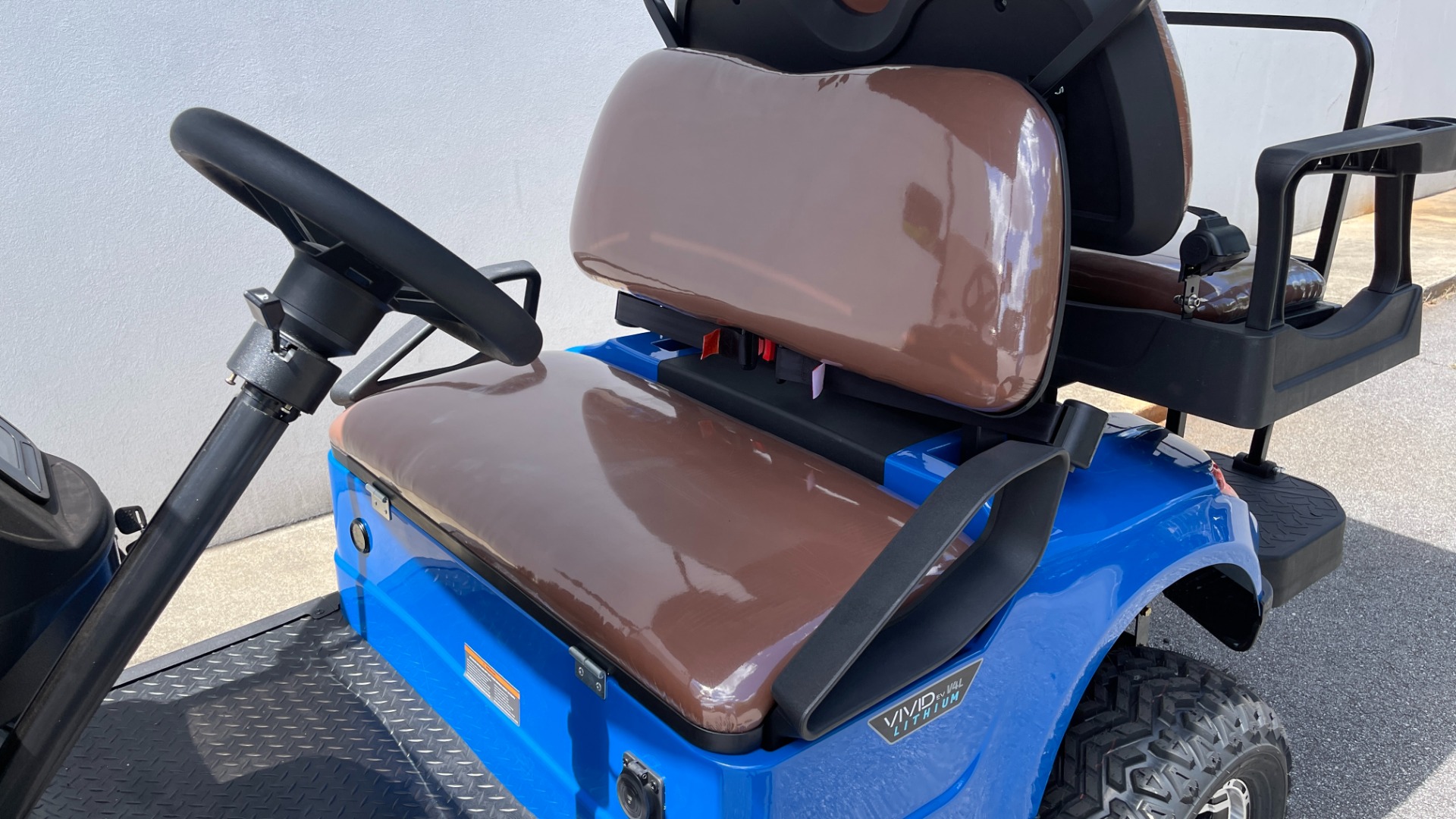 Used 2022 Other V4L 4-SEATER / 25MPH / 105AH LITHIUM BATTERY for sale $11,395 at Formula Imports in Charlotte NC 28227 9