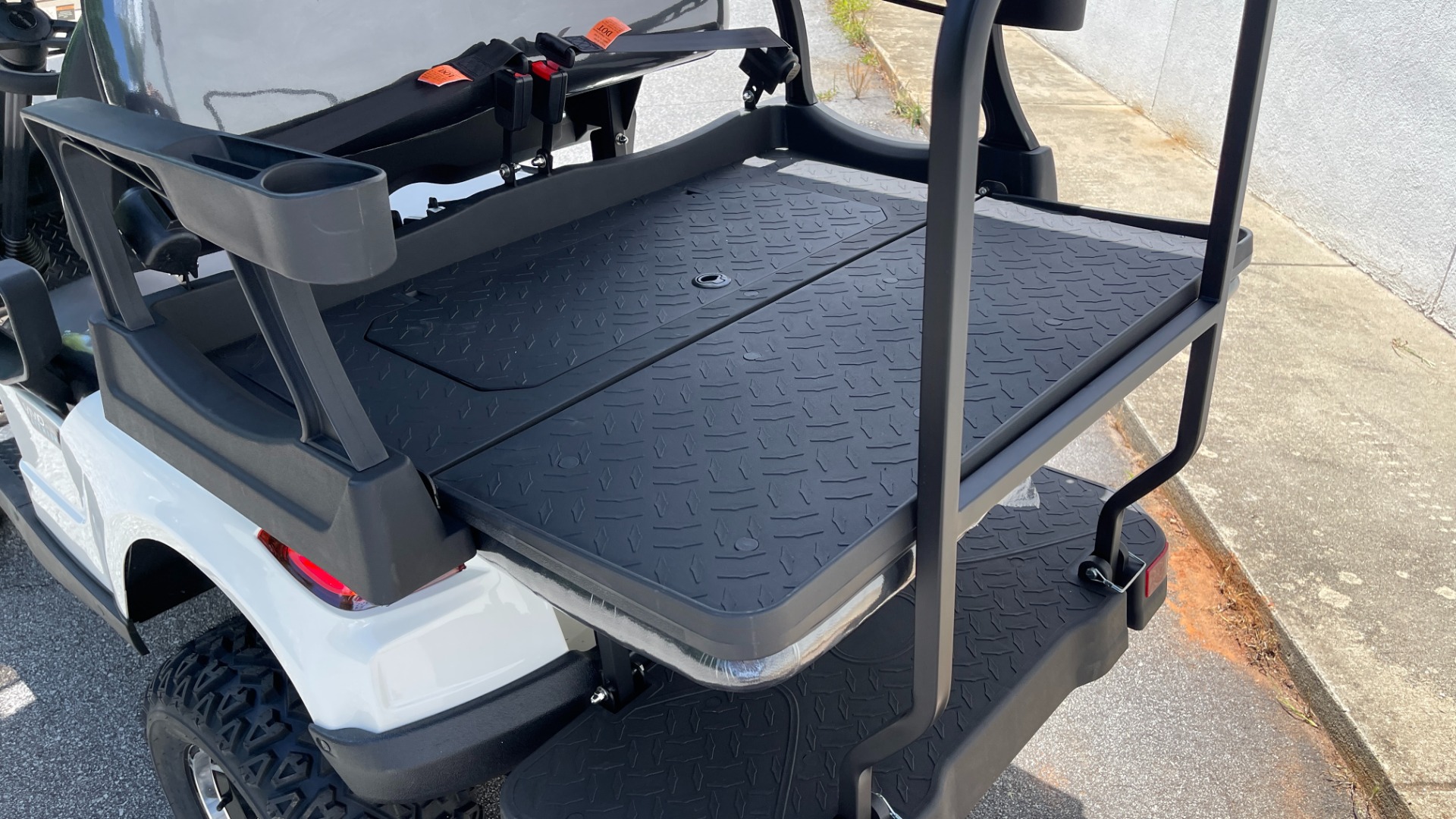 Used 2022 Other V4L 4-SEATER / 25MPH / 105AH LITHIUM BATTERY for sale $11,395 at Formula Imports in Charlotte NC 28227 25