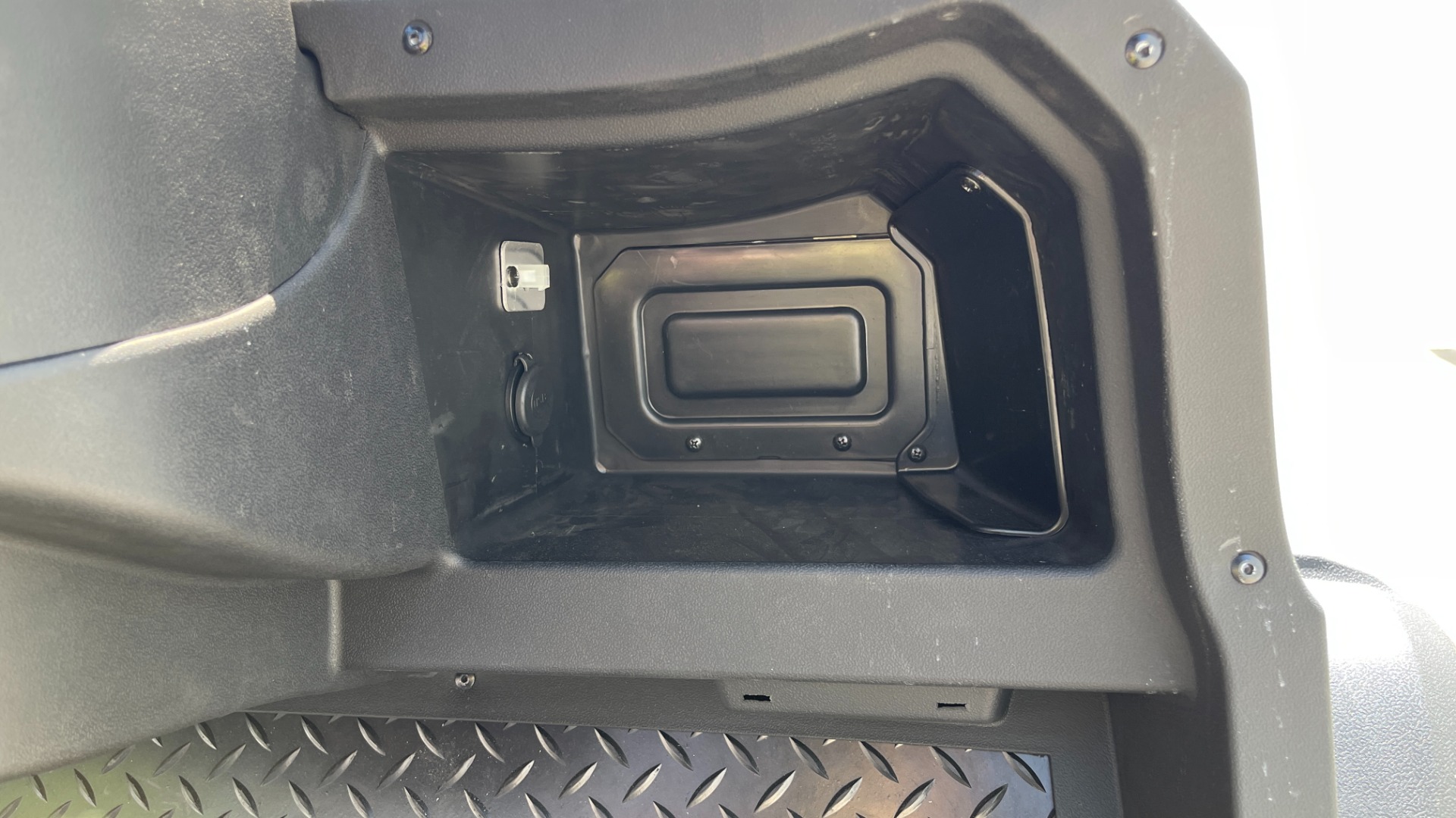 Used 2022 Other V6L 6-SEATER / 25MPH / 105AH LITHIUM BATTERY for sale $12,495 at Formula Imports in Charlotte NC 28227 15
