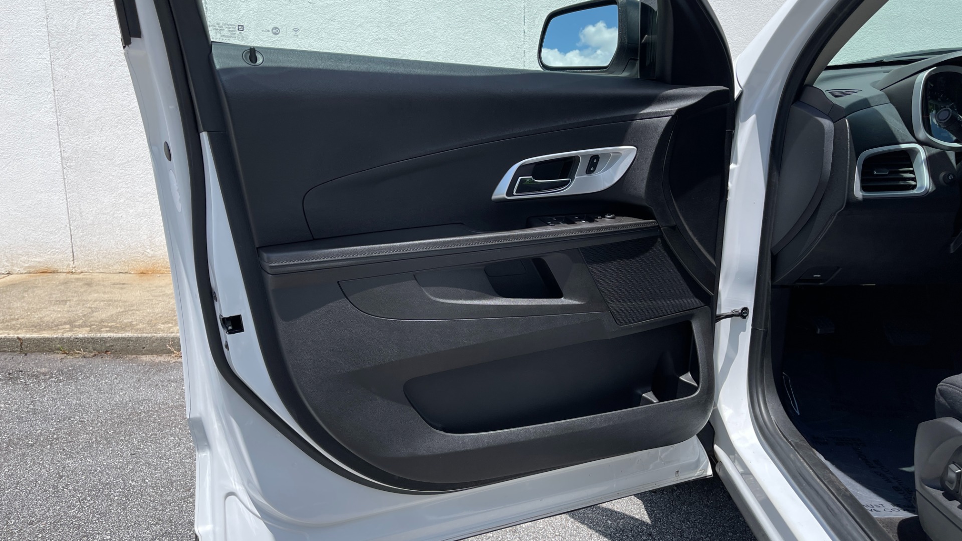Used 2016 Chevrolet Equinox LS / AWD / REARVIEW CAMERA for sale Sold at Formula Imports in Charlotte NC 28227 15
