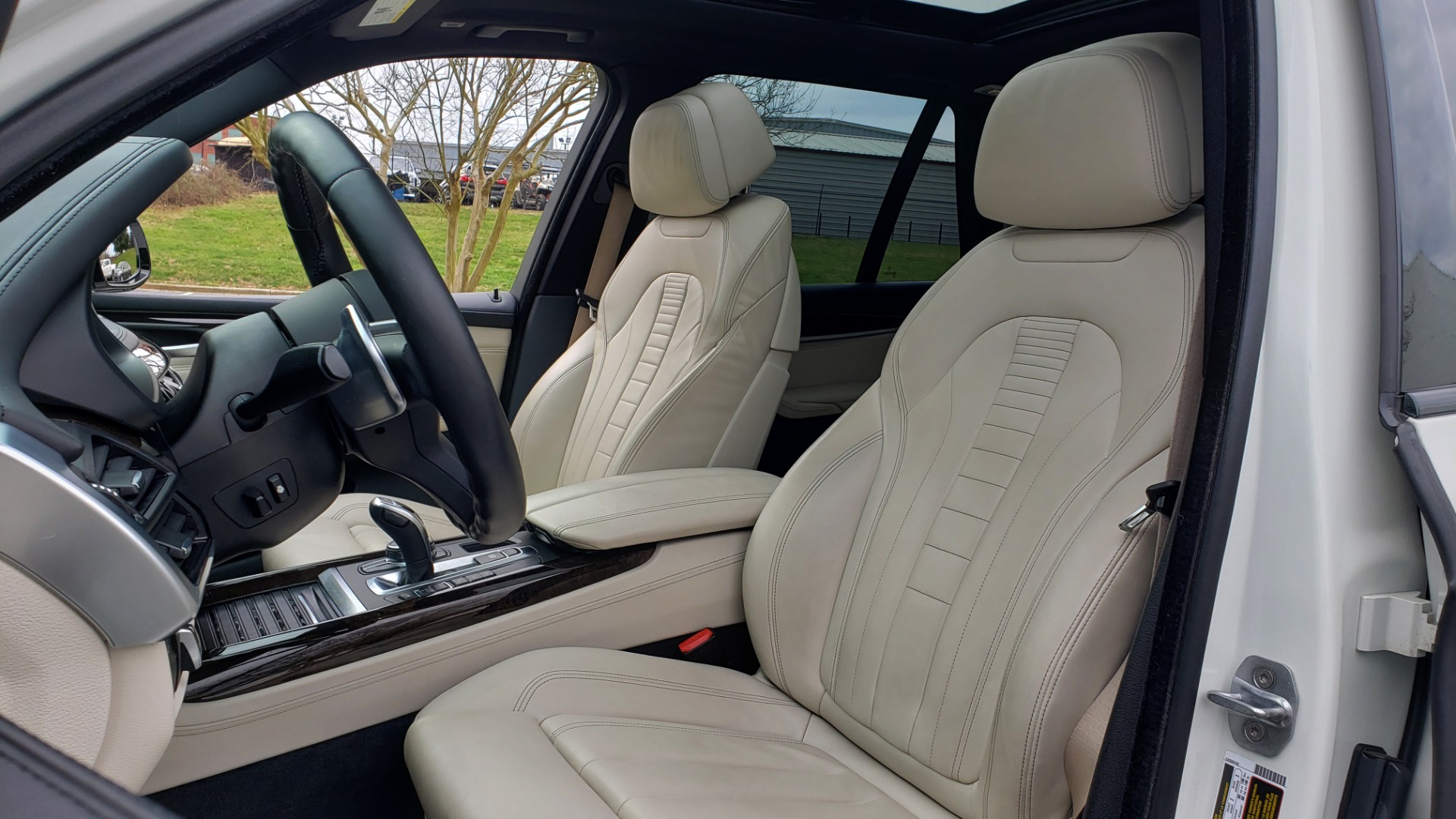 Used 2017 BMW X5 XDRIVE35I M-SPORT / PREM PKG / DRVR ASST PLUS CLD WTHR for sale Sold at Formula Imports in Charlotte NC 28227 38