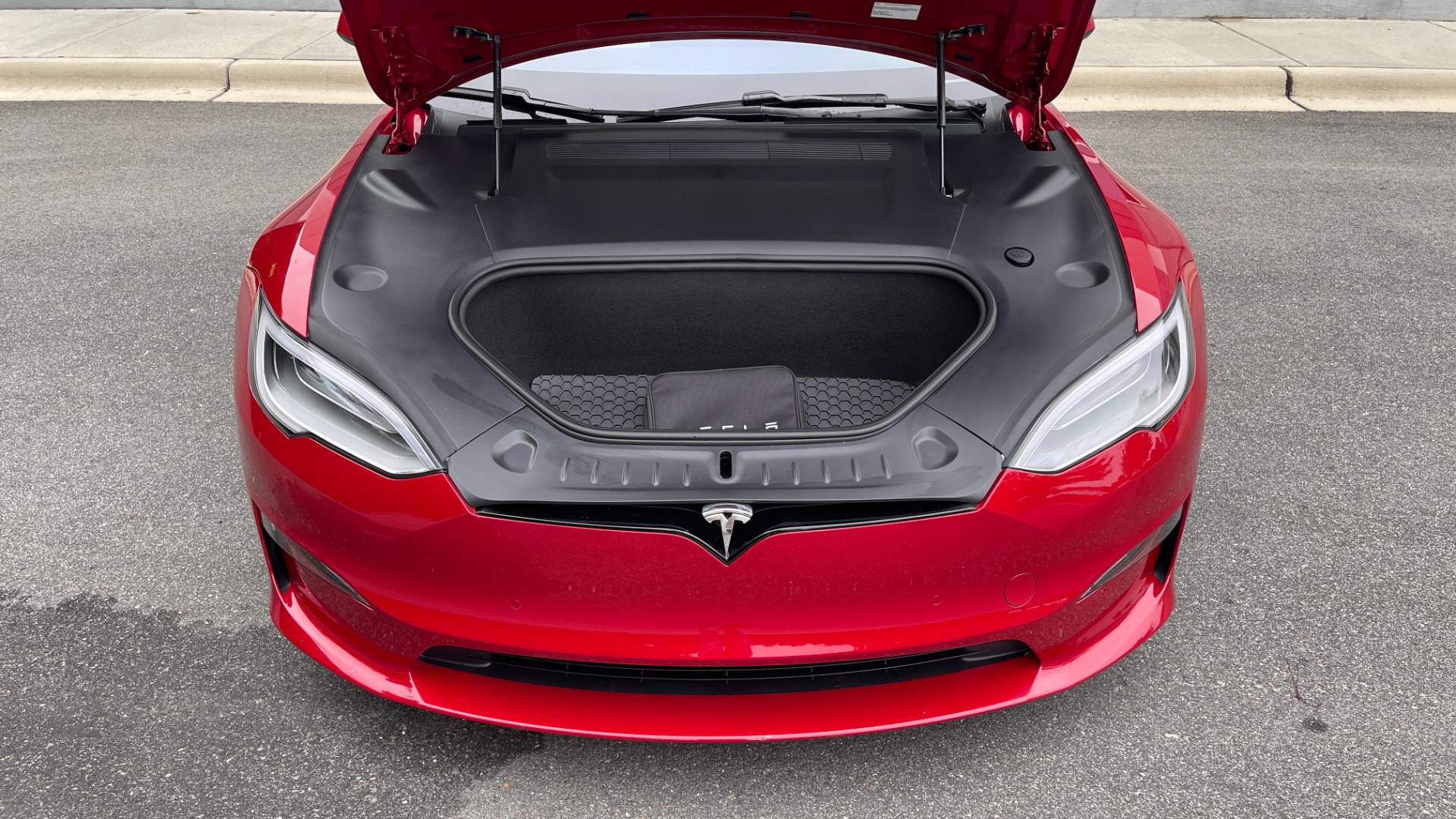 Used 2022 Tesla MODEL S PLAID SEDAN / AUTOPILOT / NAV / SUNROOF / PREM SND / CAMERA for sale $139,000 at Formula Imports in Charlotte NC 28227 11