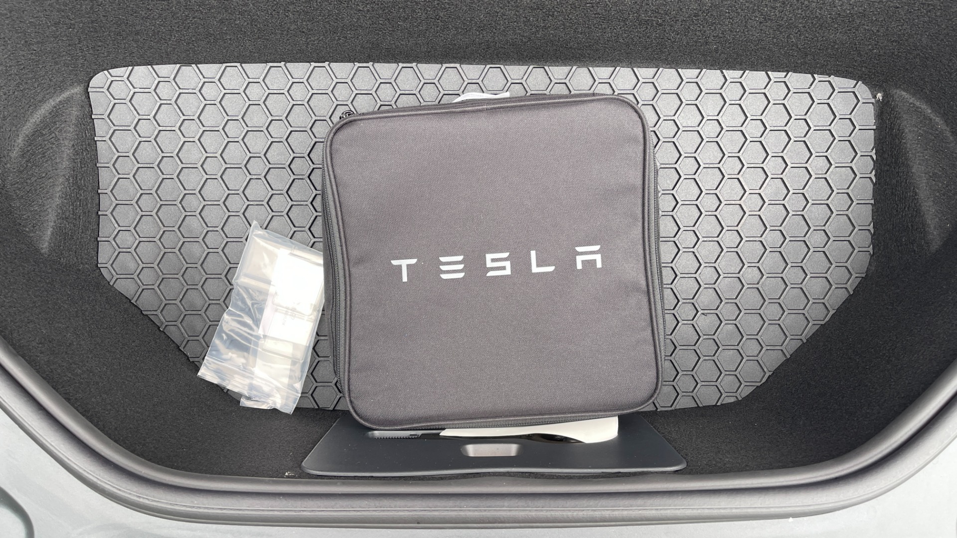 Used 2022 Tesla MODEL S PLAID SEDAN / AUTOPILOT / NAV / SUNROOF / PREM SND / CAMERA for sale $139,000 at Formula Imports in Charlotte NC 28227 13