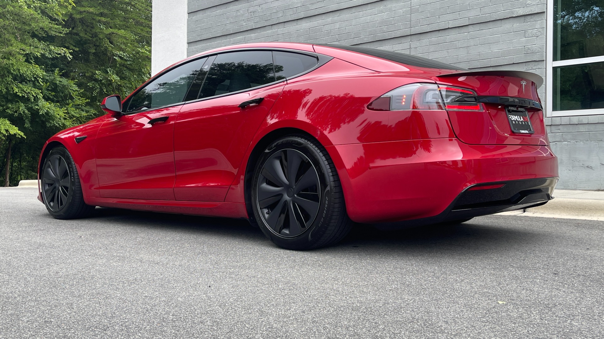 Used 2022 Tesla MODEL S PLAID SEDAN / AUTOPILOT / NAV / SUNROOF / PREM SND / CAMERA for sale $139,000 at Formula Imports in Charlotte NC 28227 5