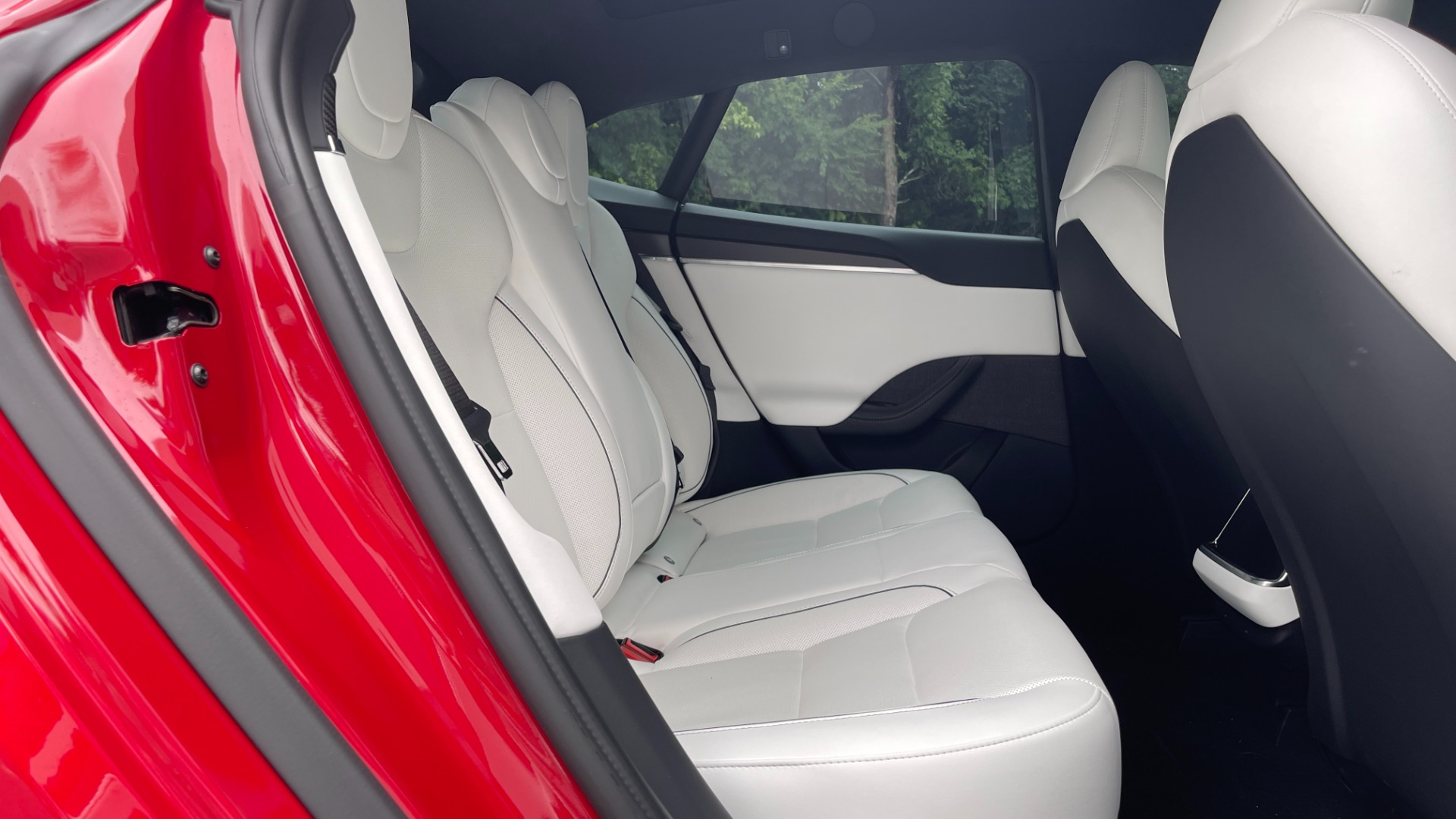 Used 2022 Tesla MODEL S PLAID SEDAN / AUTOPILOT / NAV / SUNROOF / PREM SND / CAMERA for sale $139,000 at Formula Imports in Charlotte NC 28227 64