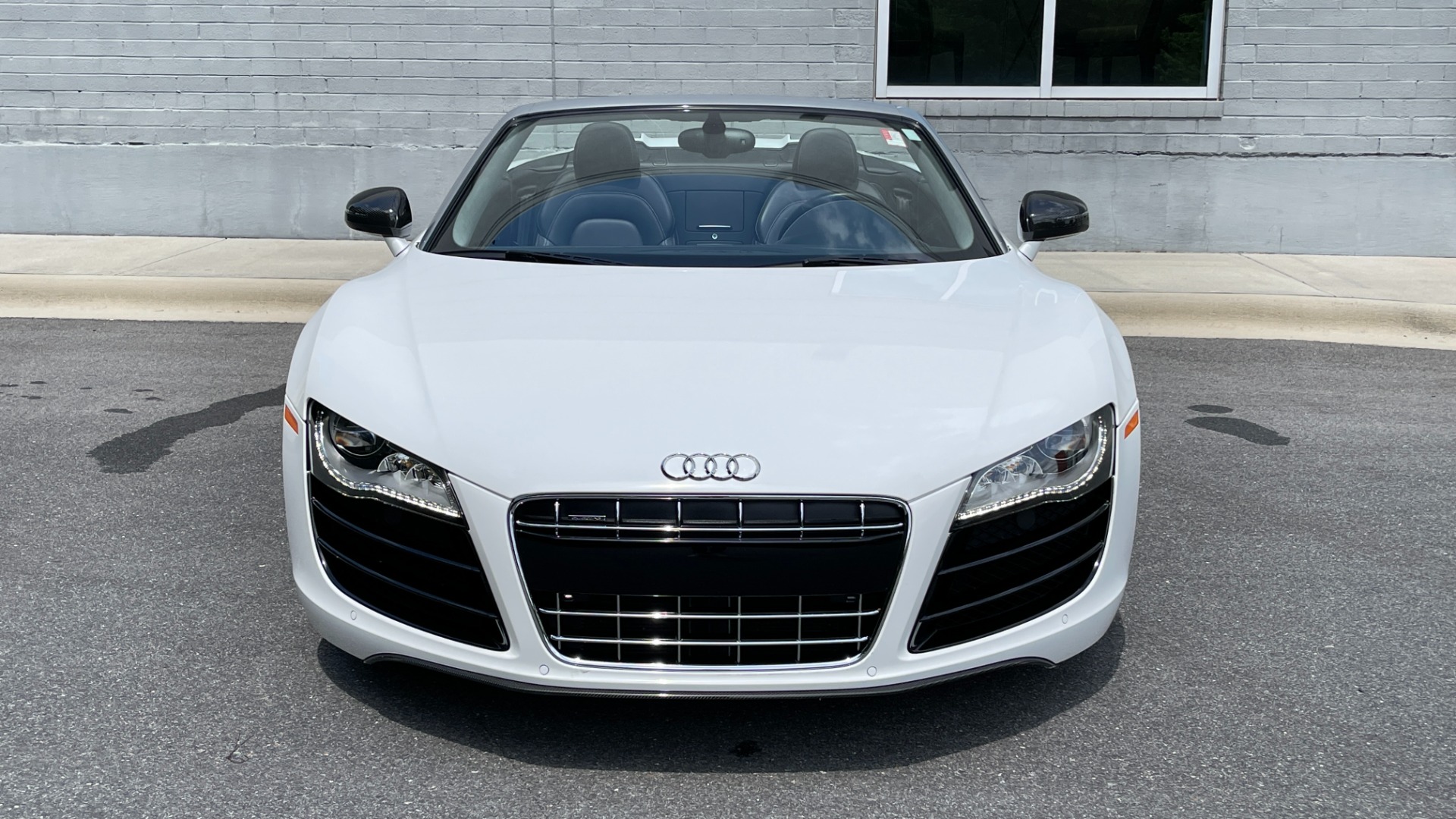 Used 2012 Audi R8 5.2L V10 SPYDER QUATTRO / 6-SPD MANUAL / NAV / B&O SOUND / CAMERA for sale Sold at Formula Imports in Charlotte NC 28227 11