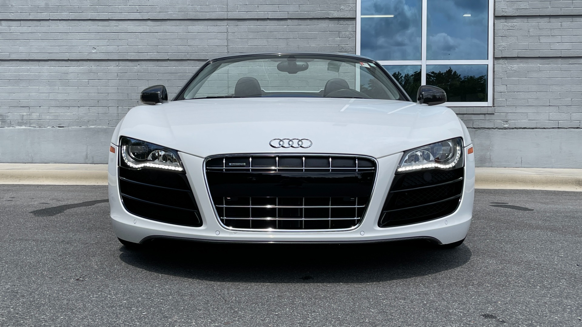 Used 2012 Audi R8 5.2L V10 SPYDER QUATTRO / 6-SPD MANUAL / NAV / B&O SOUND / CAMERA for sale Sold at Formula Imports in Charlotte NC 28227 12