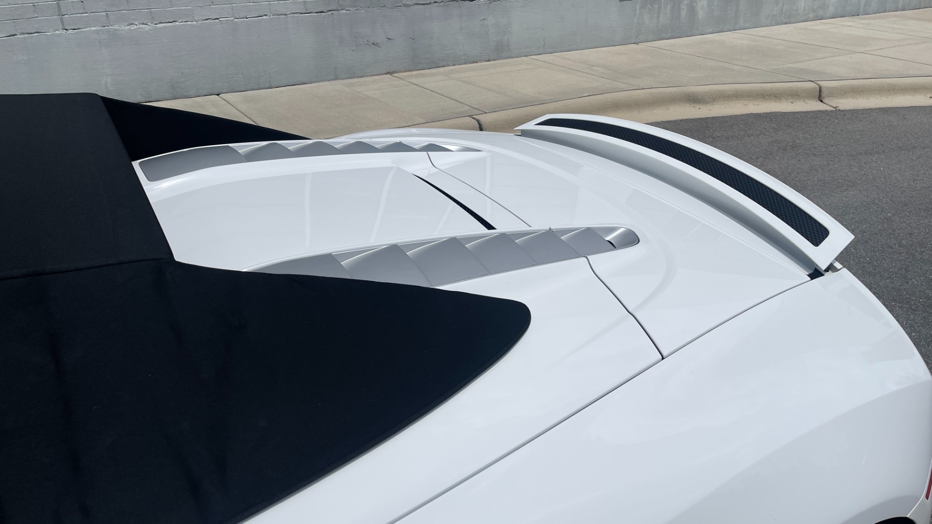 Used 2012 Audi R8 5.2L V10 SPYDER QUATTRO / 6-SPD MANUAL / NAV / B&O SOUND / CAMERA for sale Sold at Formula Imports in Charlotte NC 28227 14