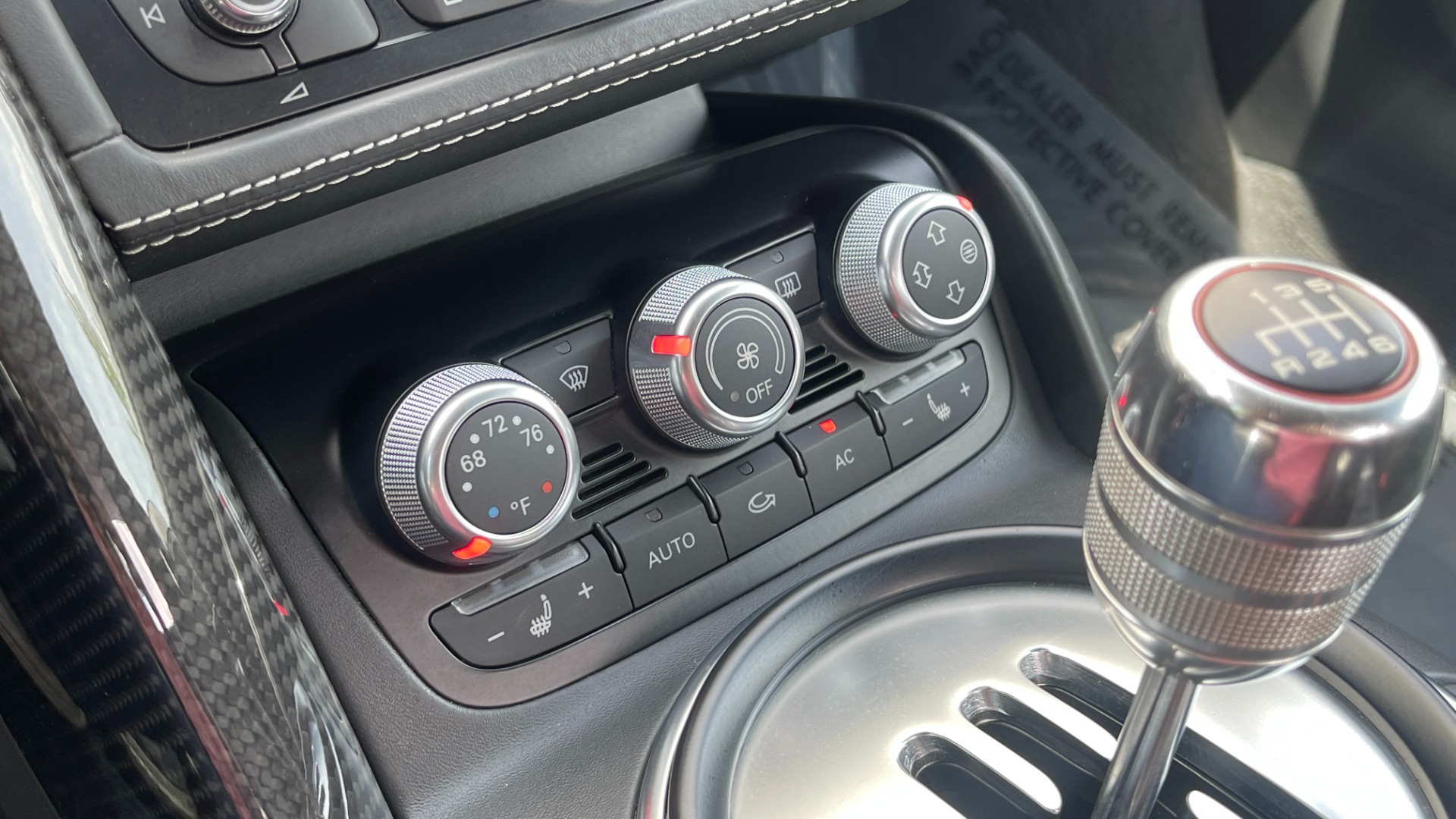 Used 2012 Audi R8 5.2L V10 SPYDER QUATTRO / 6-SPD MANUAL / NAV / B&O SOUND / CAMERA for sale Sold at Formula Imports in Charlotte NC 28227 34