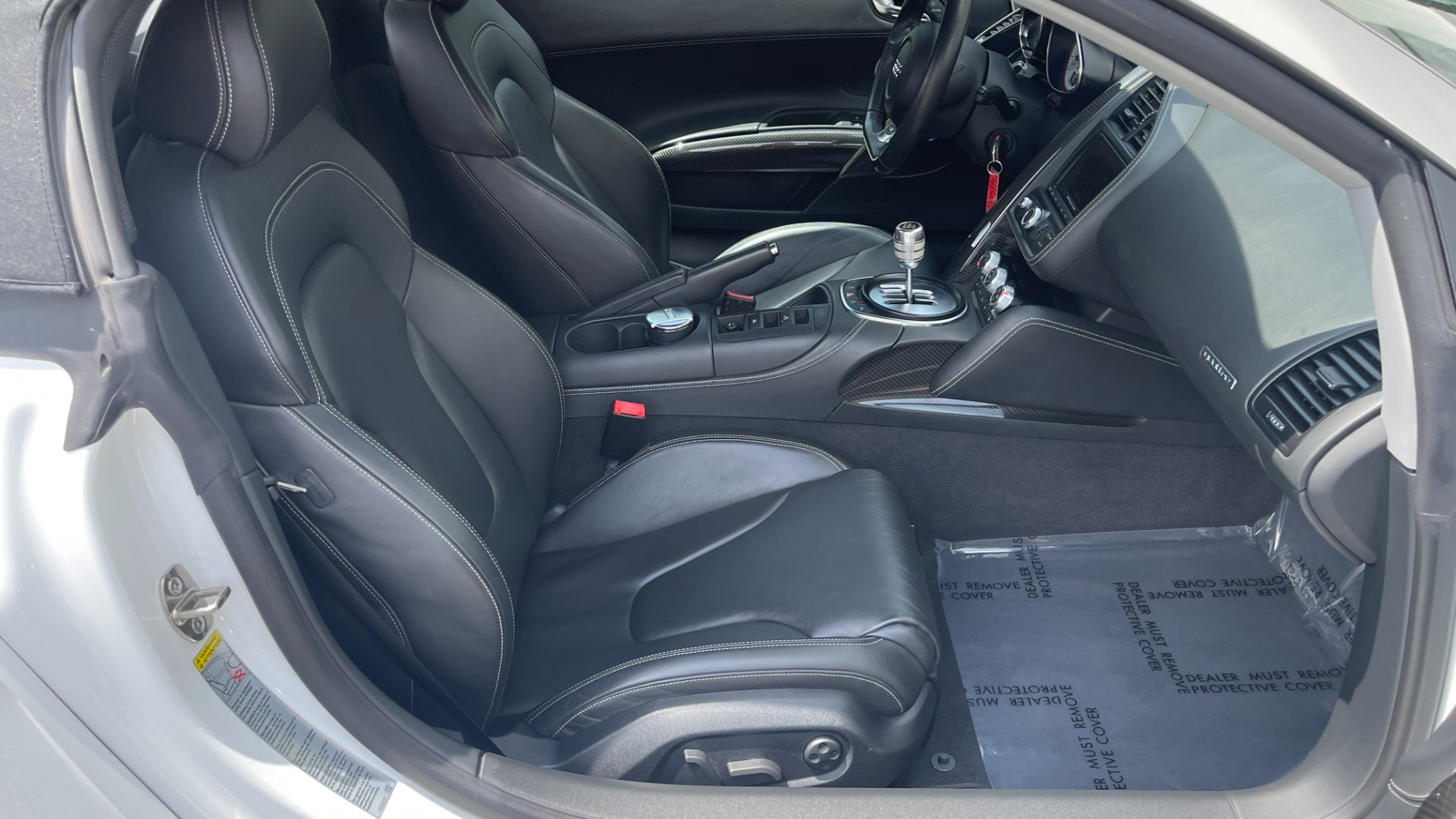 Used 2012 Audi R8 5.2L V10 SPYDER QUATTRO / 6-SPD MANUAL / NAV / B&O SOUND / CAMERA for sale Sold at Formula Imports in Charlotte NC 28227 47