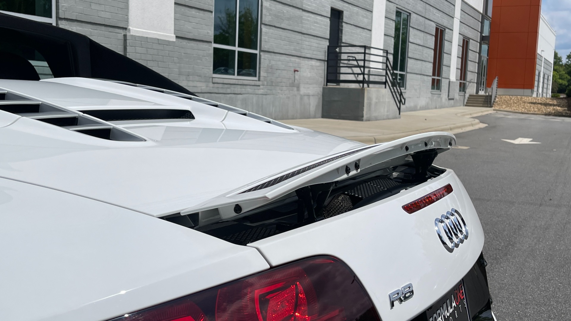 Used 2012 Audi R8 5.2L V10 SPYDER QUATTRO / 6-SPD MANUAL / NAV / B&O SOUND / CAMERA for sale Sold at Formula Imports in Charlotte NC 28227 53