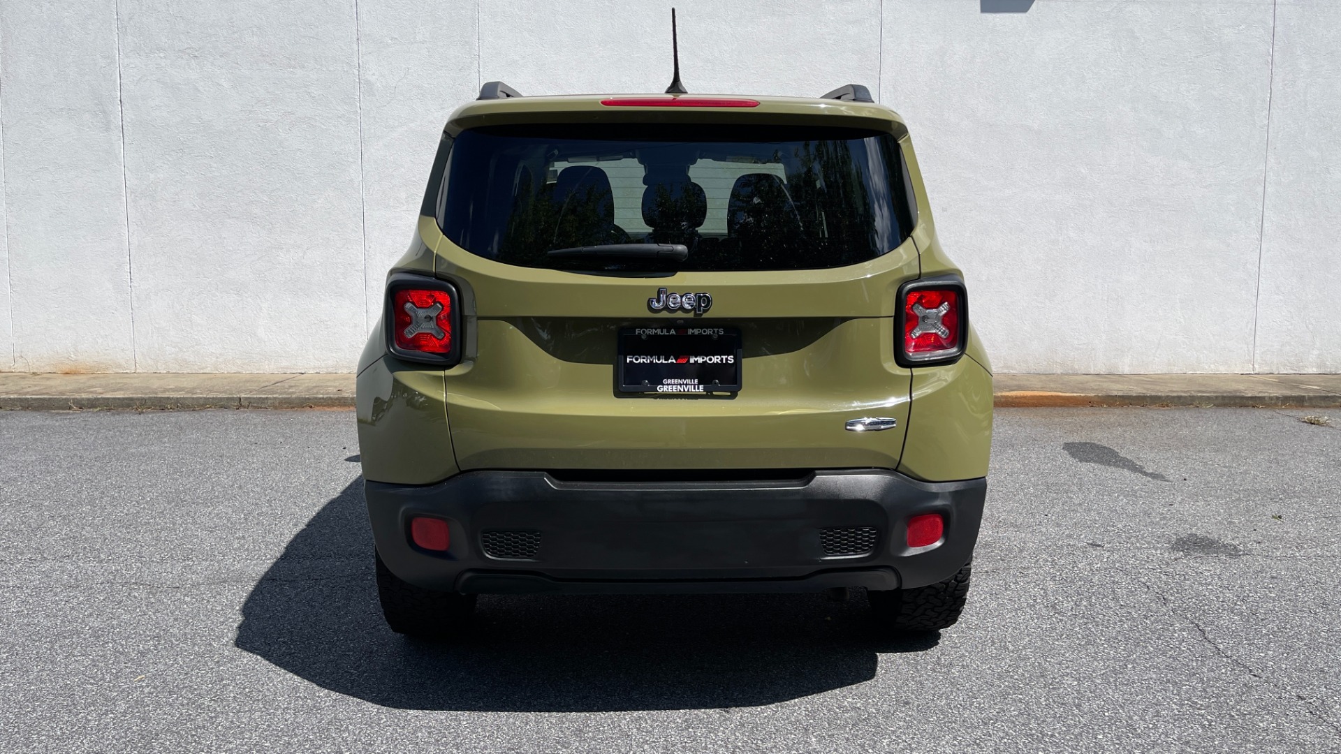 Used 2015 Jeep Renegade LATITUDE / 2.4L ENGINE / KEYLESS ENTRY / REMOTE START for sale Sold at Formula Imports in Charlotte NC 28227 6