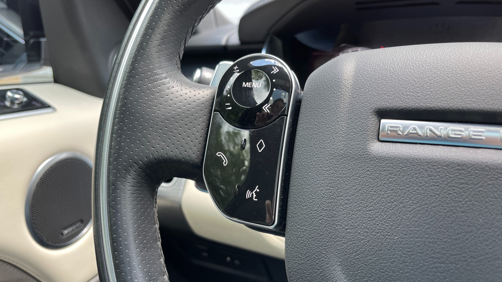 Used 2019 Land Rover Range Rover Sport DYNAMIC / BLACKOUT PACK / VISION ASSIST / 22IN WHEELS for sale Sold at Formula Imports in Charlotte NC 28227 16