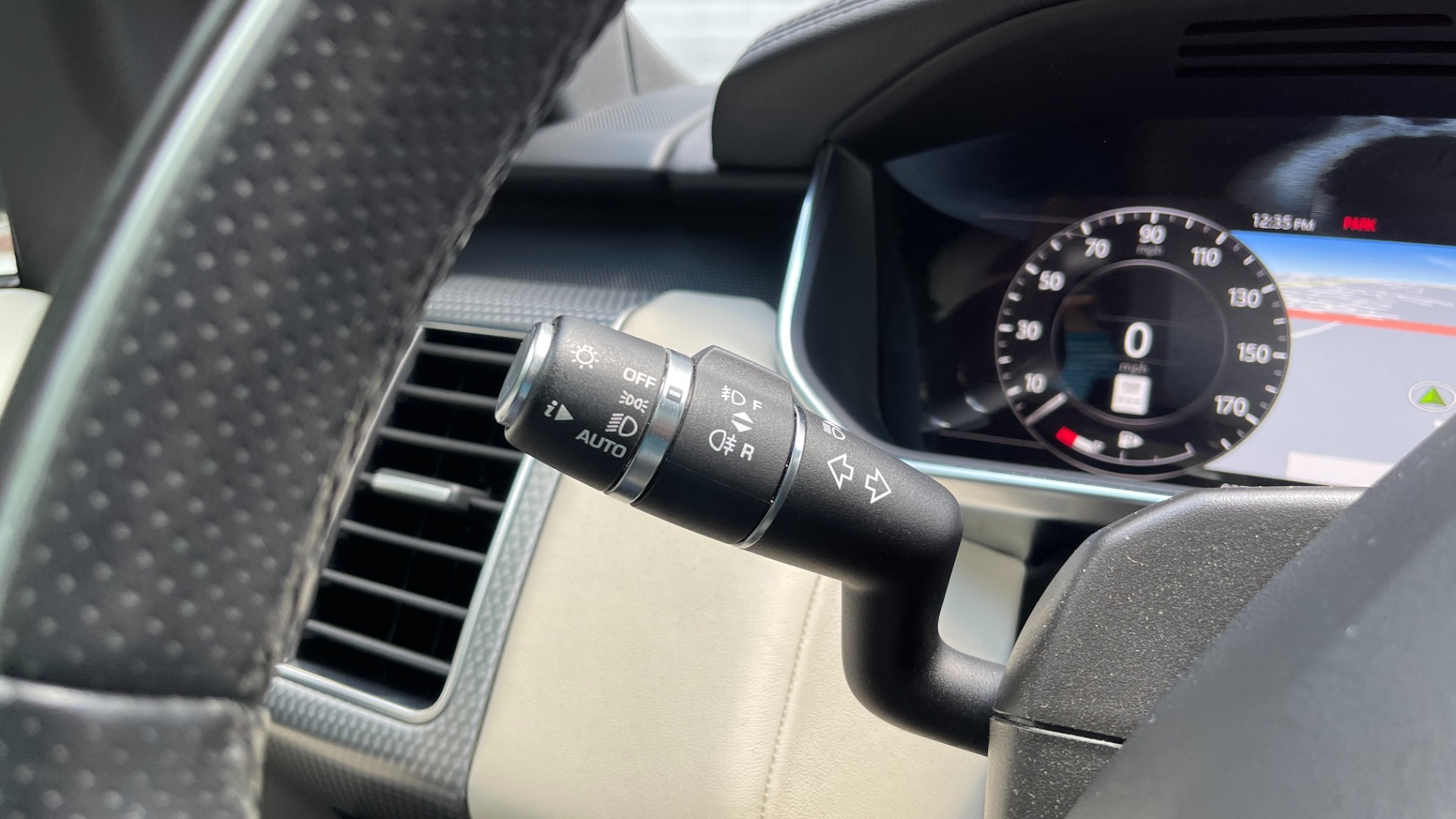 Used 2019 Land Rover Range Rover Sport DYNAMIC / BLACKOUT PACK / VISION ASSIST / 22IN WHEELS for sale Sold at Formula Imports in Charlotte NC 28227 19