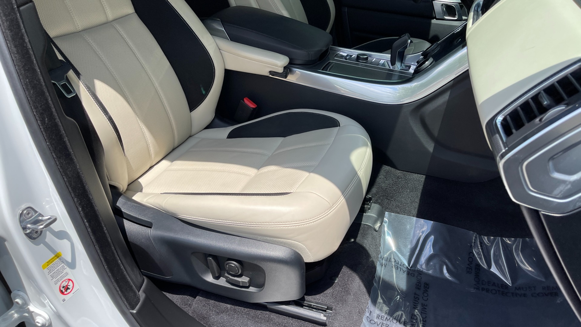 Used 2019 Land Rover Range Rover Sport DYNAMIC / BLACKOUT PACK / VISION ASSIST / 22IN WHEELS for sale Sold at Formula Imports in Charlotte NC 28227 49