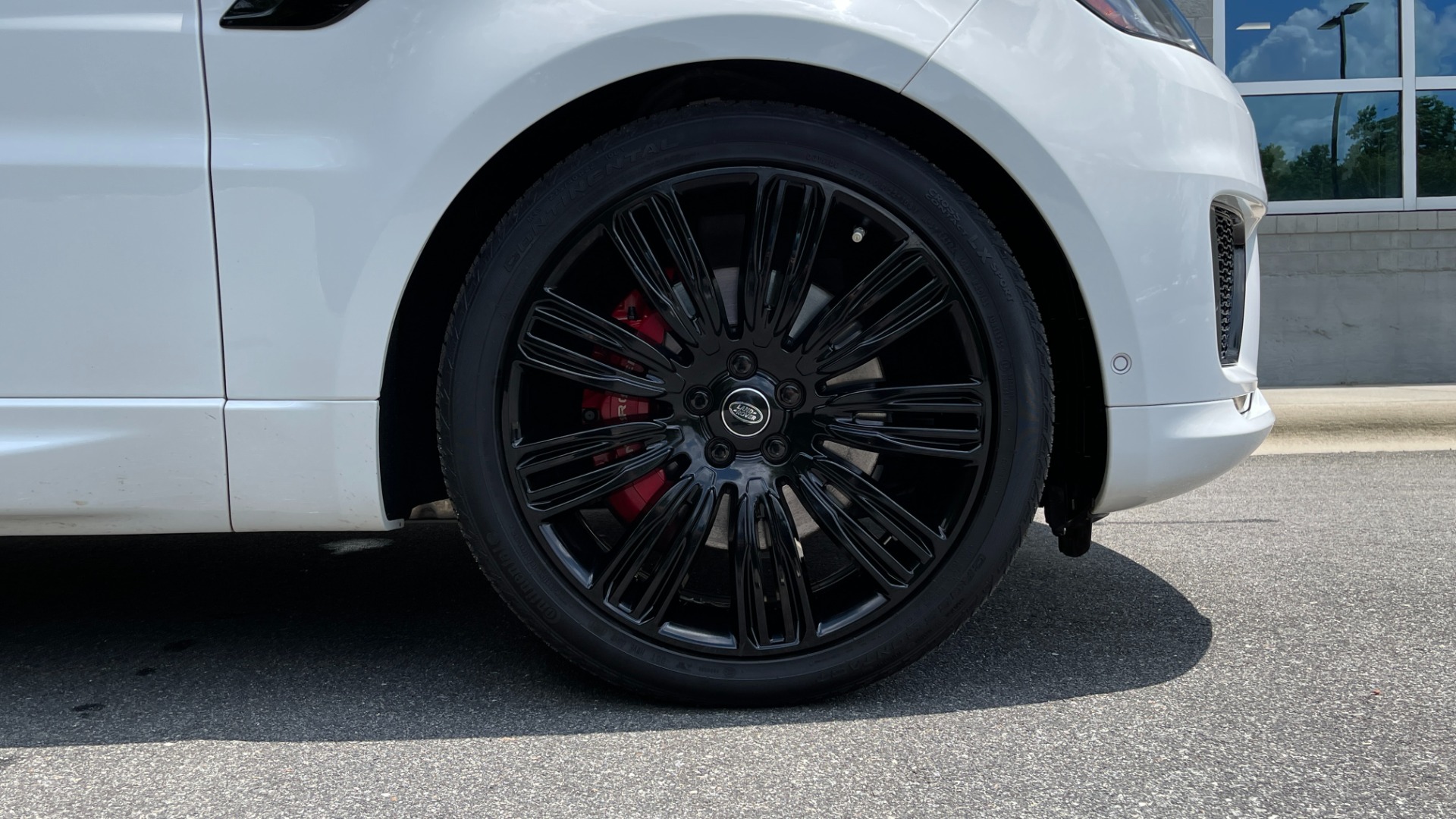 Used 2019 Land Rover Range Rover Sport DYNAMIC / BLACKOUT PACK / VISION ASSIST / 22IN WHEELS for sale Sold at Formula Imports in Charlotte NC 28227 52
