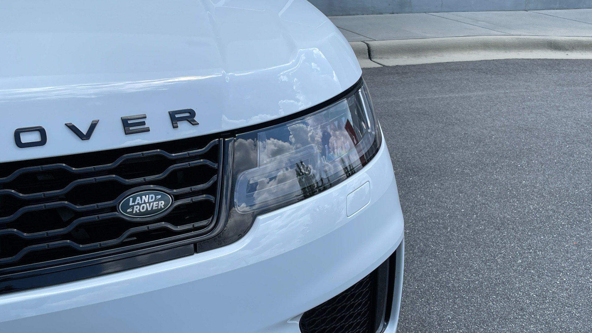Used 2019 Land Rover Range Rover Sport DYNAMIC / BLACKOUT PACK / VISION ASSIST / 22IN WHEELS for sale Sold at Formula Imports in Charlotte NC 28227 59