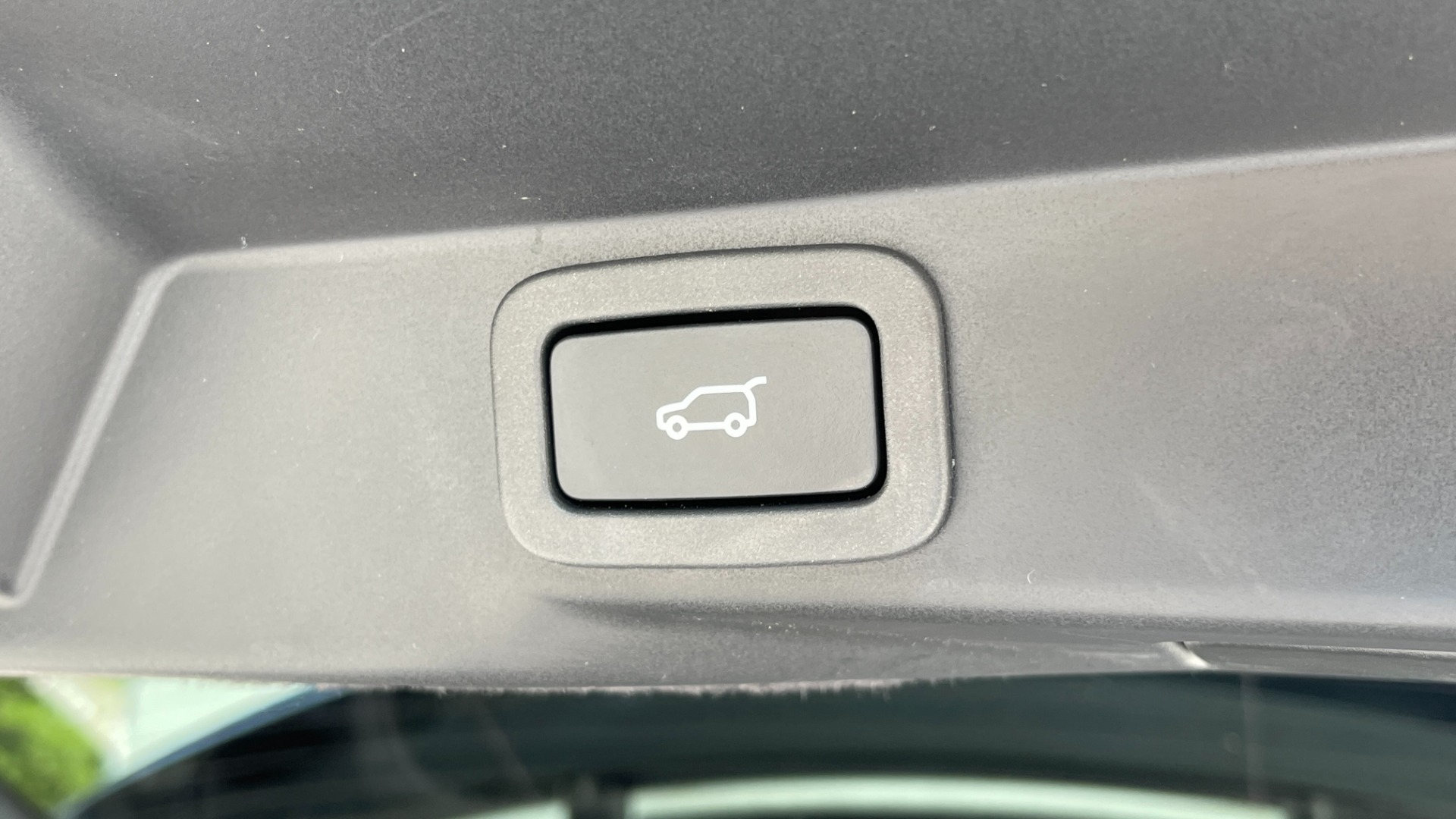 Used 2019 Land Rover Range Rover Sport DYNAMIC / BLACKOUT PACK / VISION ASSIST / 22IN WHEELS for sale Sold at Formula Imports in Charlotte NC 28227 69