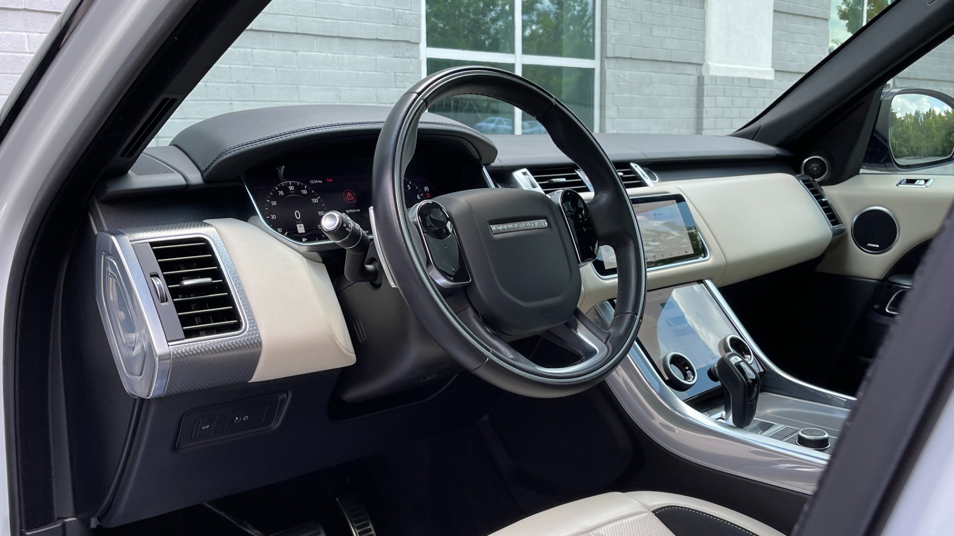 Used 2019 Land Rover Range Rover Sport DYNAMIC / BLACKOUT PACK / VISION ASSIST / 22IN WHEELS for sale Sold at Formula Imports in Charlotte NC 28227 9