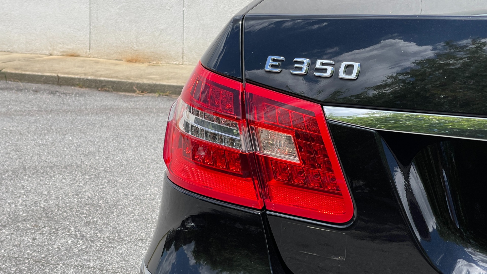 Used 2013 Mercedes-Benz E-Class E 350 LUXURY / PREMIUM 1 / NAV / MASSAGE SEATS / BLIND SPOT for sale Sold at Formula Imports in Charlotte NC 28227 20