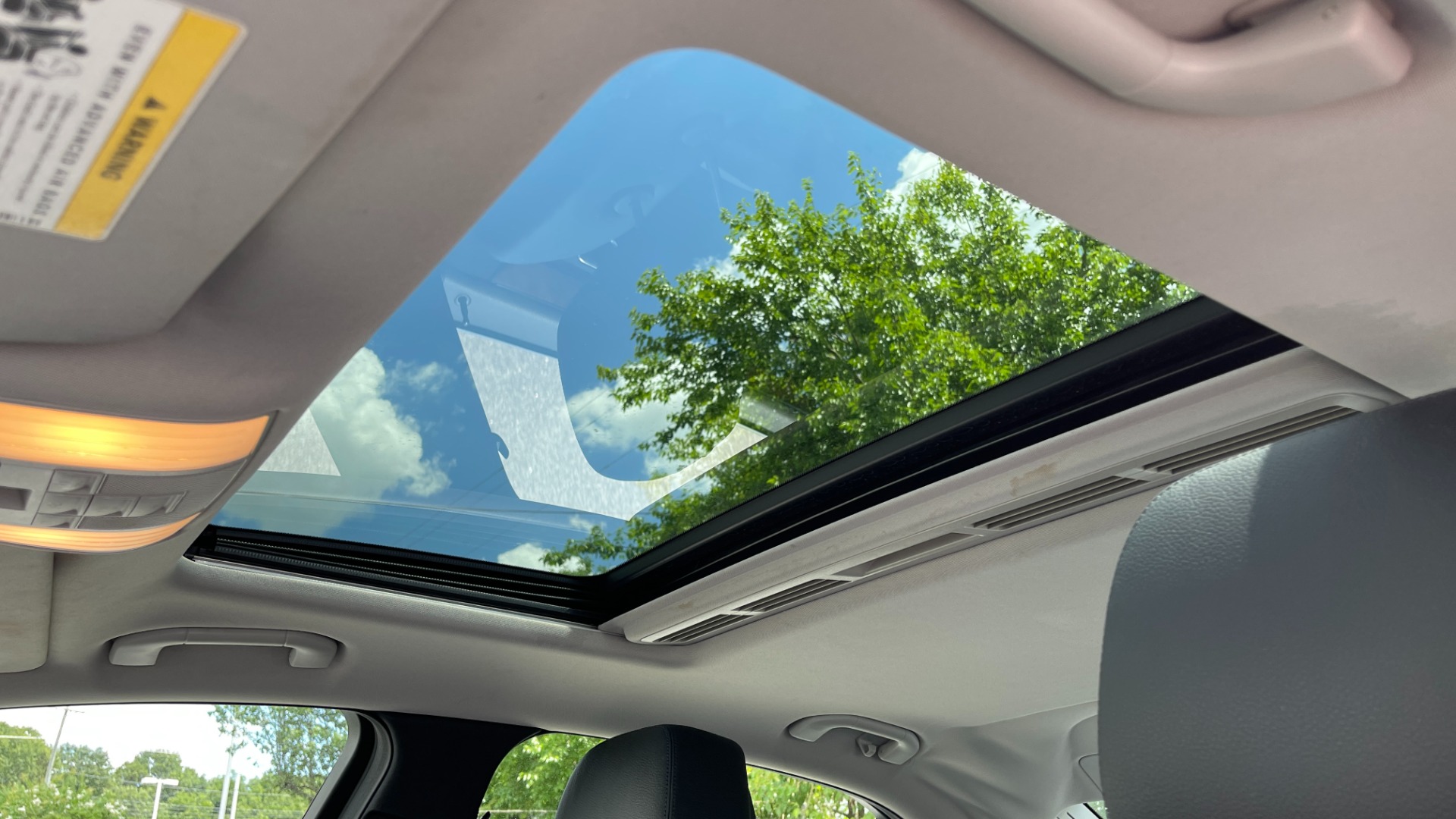 Used 2013 Mercedes-Benz E-Class E 350 LUXURY / PREMIUM 1 / NAV / MASSAGE SEATS / BLIND SPOT for sale Sold at Formula Imports in Charlotte NC 28227 43