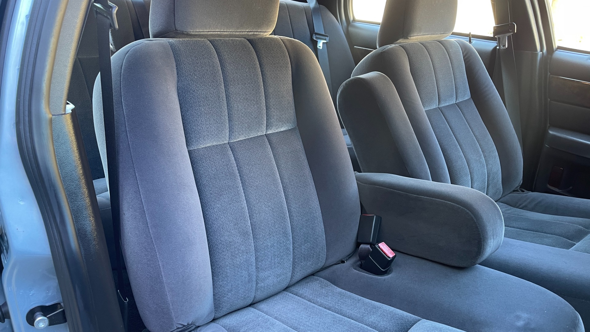Used 2008 Mercury Grand Marquis GS / KEYLESS ENTRY / 8 WAY DRIVER SEAT / GS CONFIDENCE for sale $11,999 at Formula Imports in Charlotte NC 28227 26