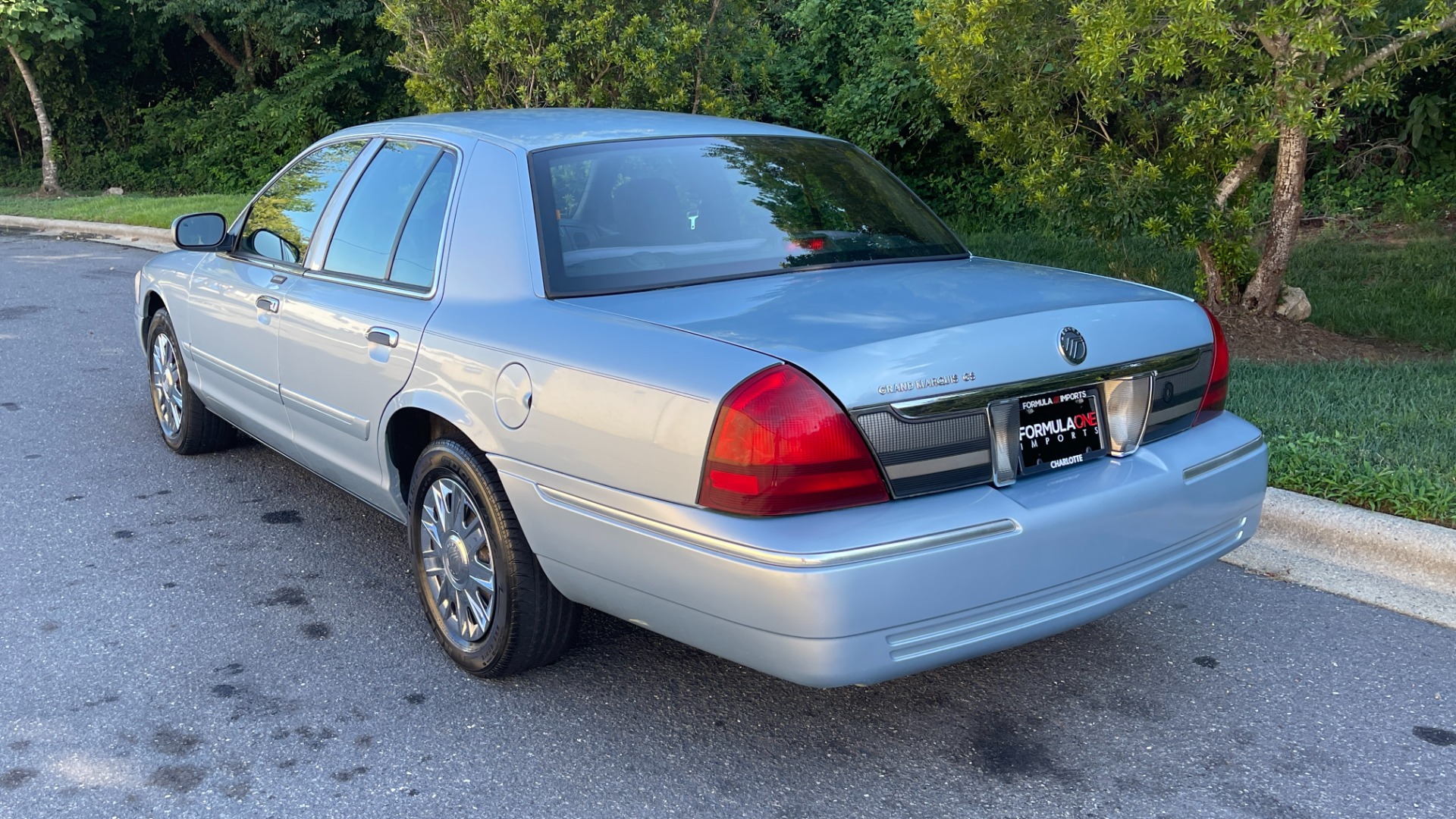 Used 2008 Mercury Grand Marquis GS / KEYLESS ENTRY / 8 WAY DRIVER SEAT / GS CONFIDENCE for sale $11,999 at Formula Imports in Charlotte NC 28227 4