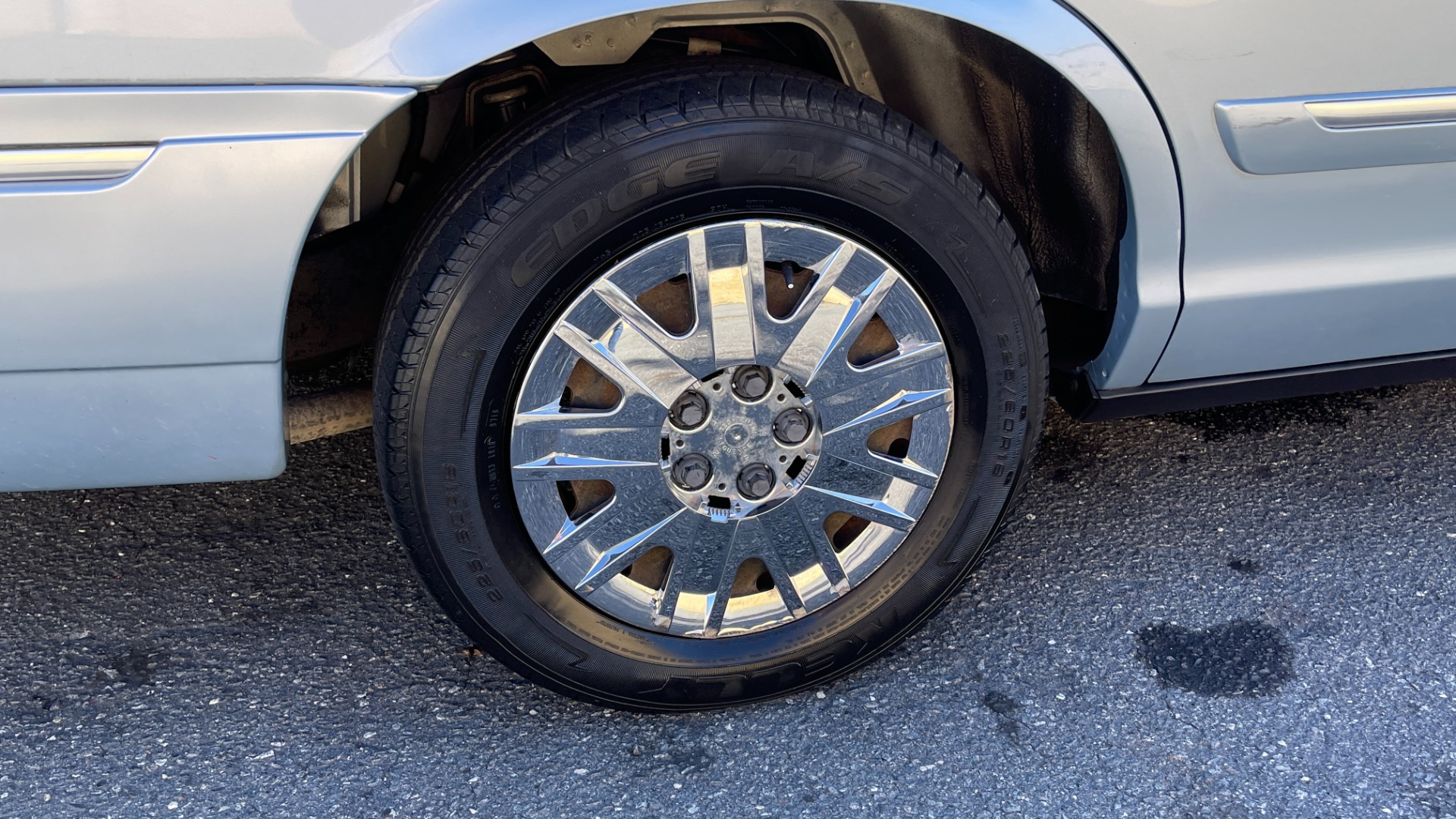 Used 2008 Mercury Grand Marquis GS / KEYLESS ENTRY / 8 WAY DRIVER SEAT / GS CONFIDENCE for sale $11,999 at Formula Imports in Charlotte NC 28227 40