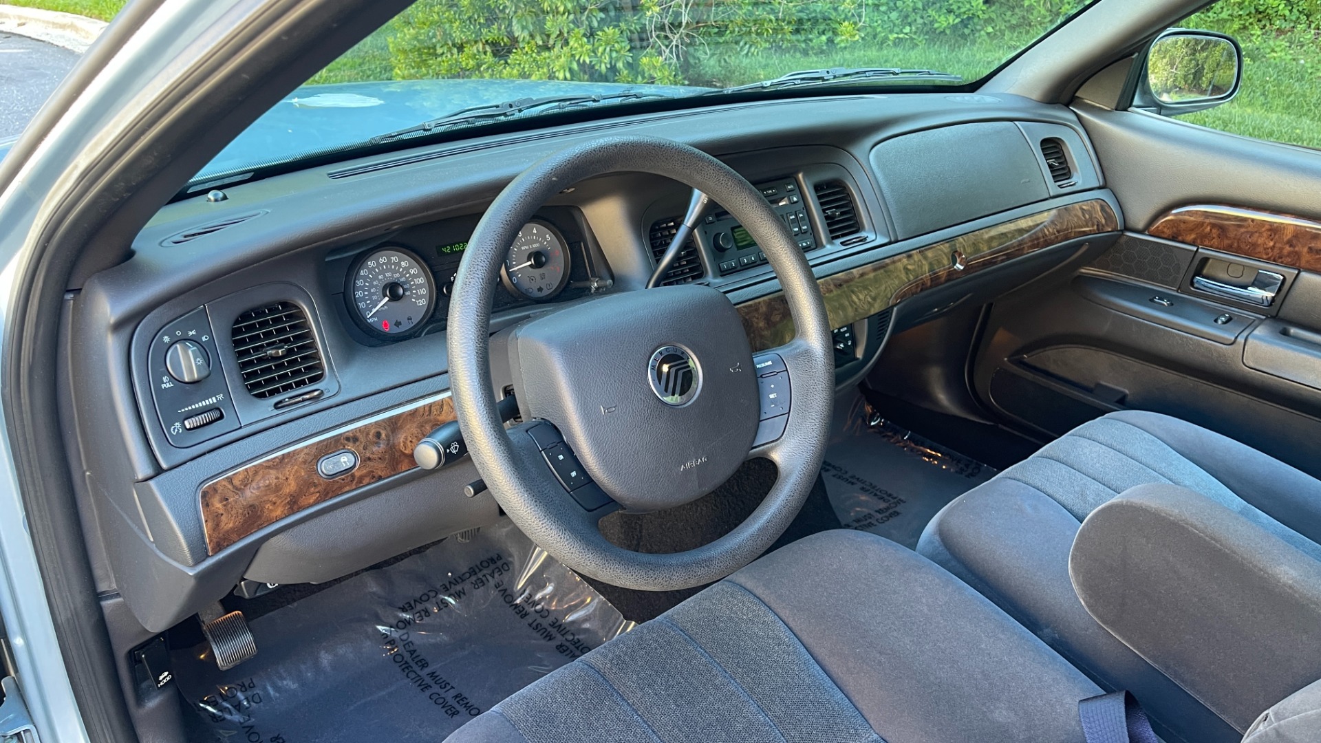 Used 2008 Mercury Grand Marquis GS / KEYLESS ENTRY / 8 WAY DRIVER SEAT / GS CONFIDENCE for sale $11,999 at Formula Imports in Charlotte NC 28227 8
