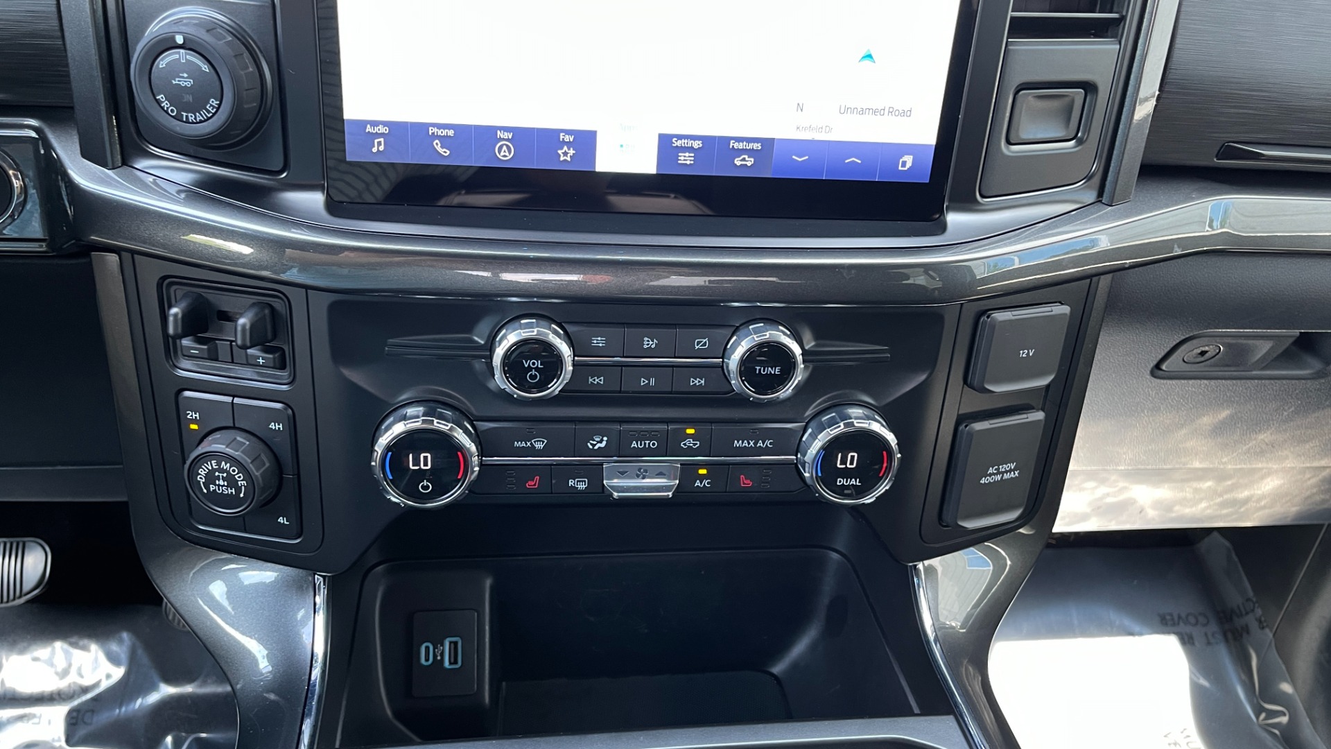 Used 2021 Ford F-150 XLT / 3.5L ECOBOOST / FX4 / MAX TOW PACKAGE for sale Sold at Formula Imports in Charlotte NC 28227 17