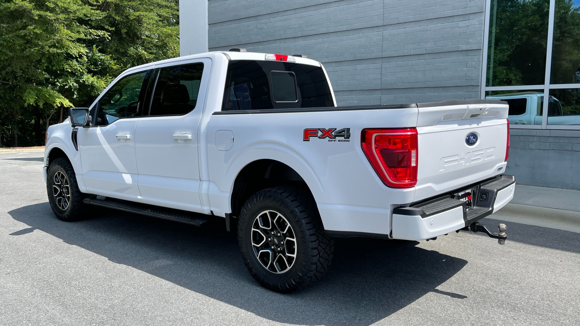 Used 2021 Ford F-150 XLT / 3.5L ECOBOOST / FX4 / MAX TOW PACKAGE for sale Sold at Formula Imports in Charlotte NC 28227 4