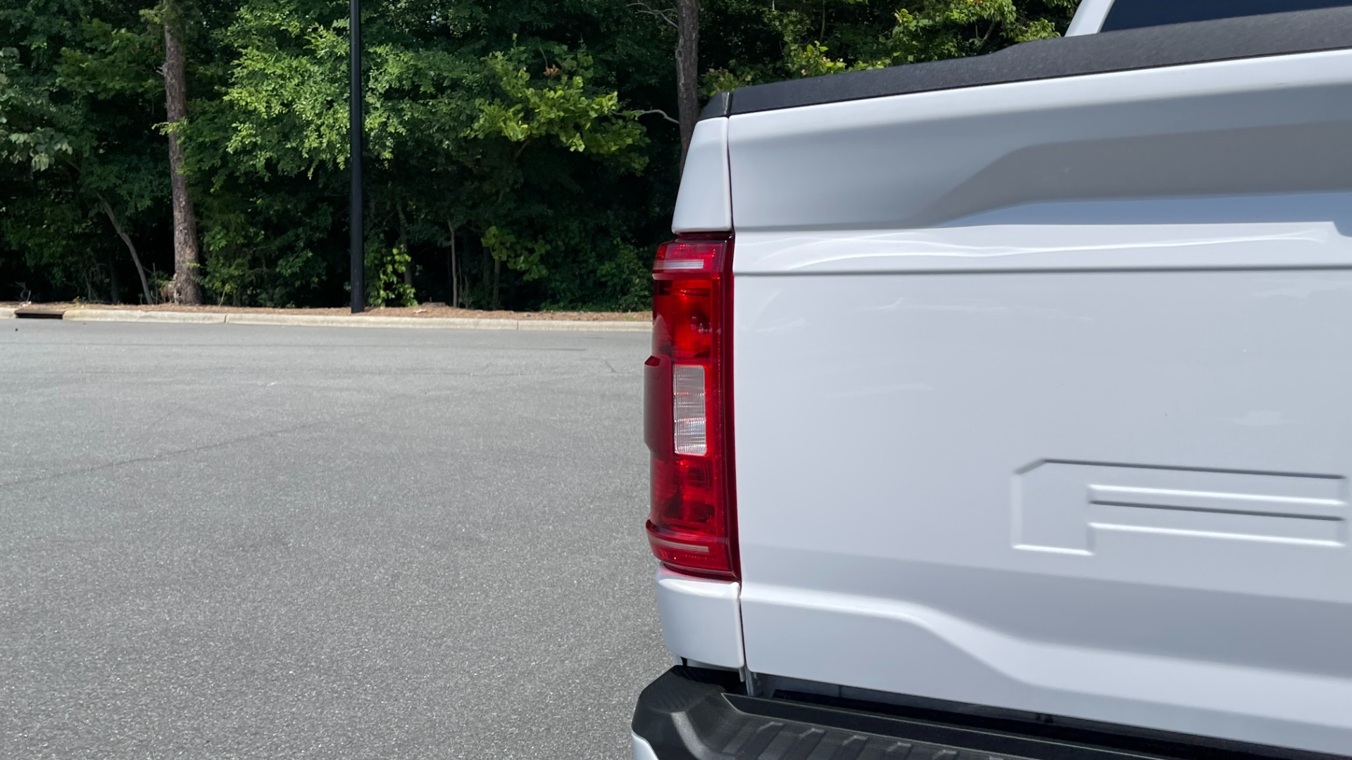 Used 2021 Ford F-150 XLT / 3.5L ECOBOOST / FX4 / MAX TOW PACKAGE for sale Sold at Formula Imports in Charlotte NC 28227 51