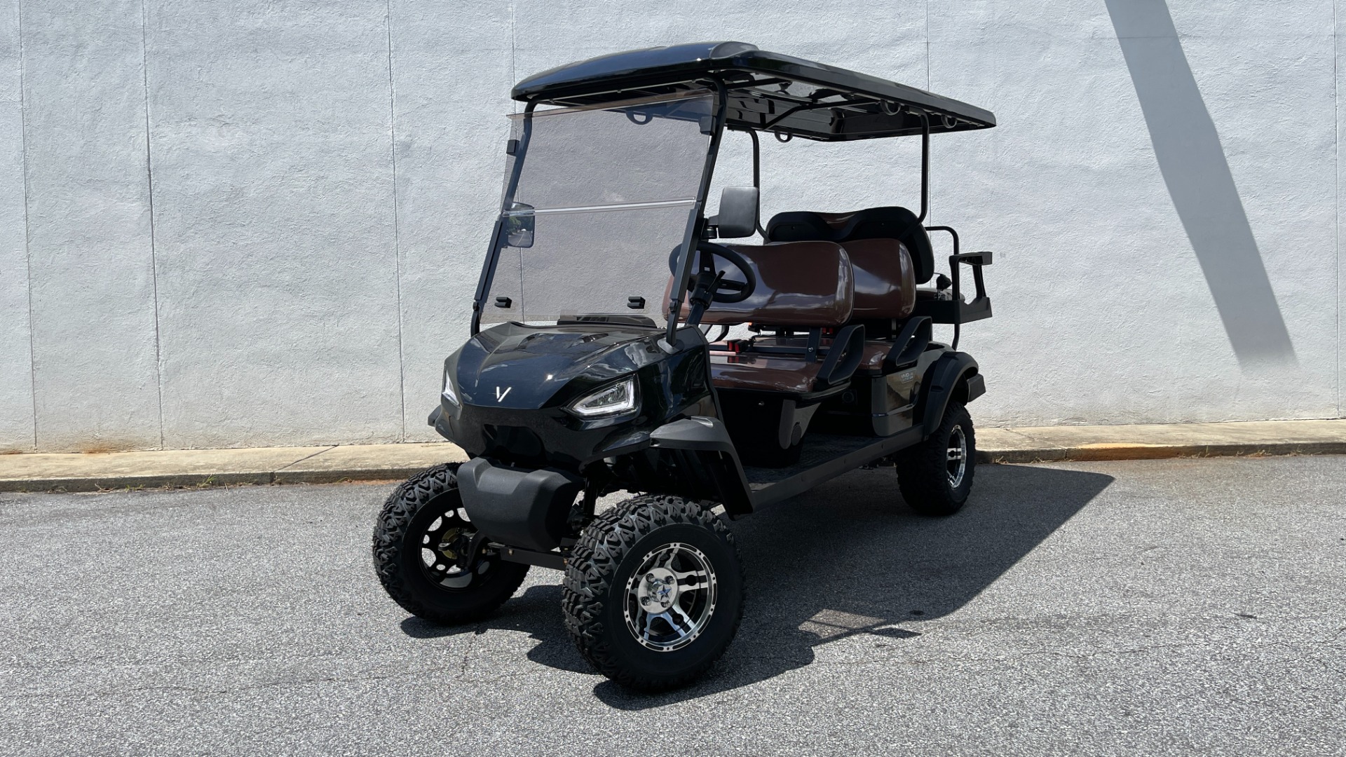 Used 2022 Other V6L LITHIUM 6-SEATER / 25MPH / 105AH LITHIUM BATTERY for sale $12,495 at Formula Imports in Charlotte NC 28227 1