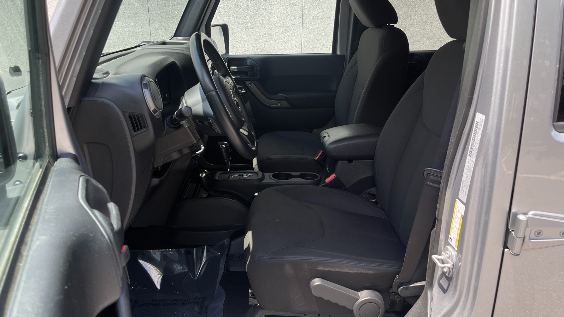 Used 2017 Jeep Wrangler Unlimited Sport S 4X4 / CONNECTIVITY GROUP / SOFT TOP / AUTO for sale $29,995 at Formula Imports in Charlotte NC 28227 12