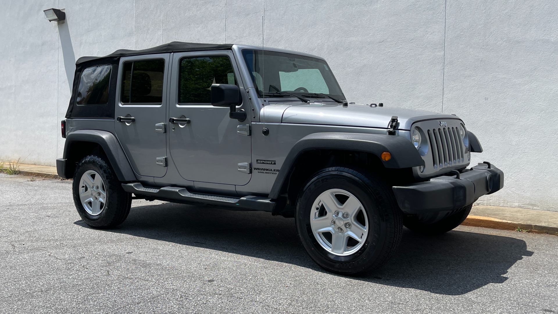 Used 2017 Jeep Wrangler Unlimited Sport S 4X4 / CONNECTIVITY GROUP / SOFT TOP / AUTO for sale Sold at Formula Imports in Charlotte NC 28227 5