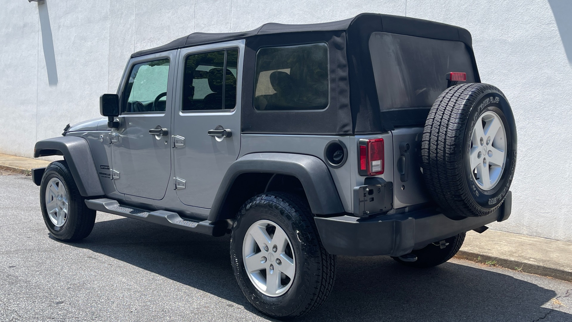 Used 2017 Jeep Wrangler Unlimited Sport S 4X4 / CONNECTIVITY GROUP / SOFT TOP / AUTO for sale $29,995 at Formula Imports in Charlotte NC 28227 6
