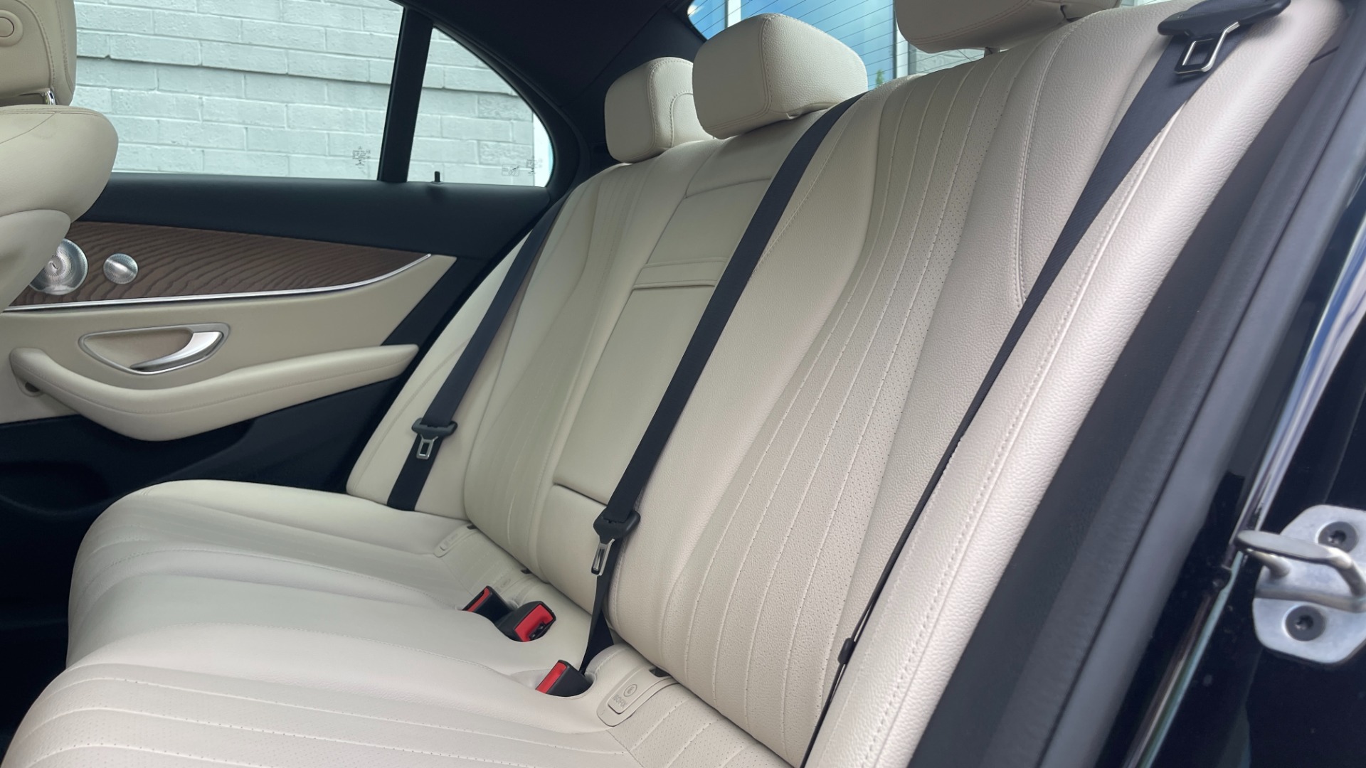 Used 2020 Mercedes-Benz E-Class E 350 / 4MATIC / AMG LINE / BURMESTER SOUND / PANORAMIC ROOF for sale Sold at Formula Imports in Charlotte NC 28227 12