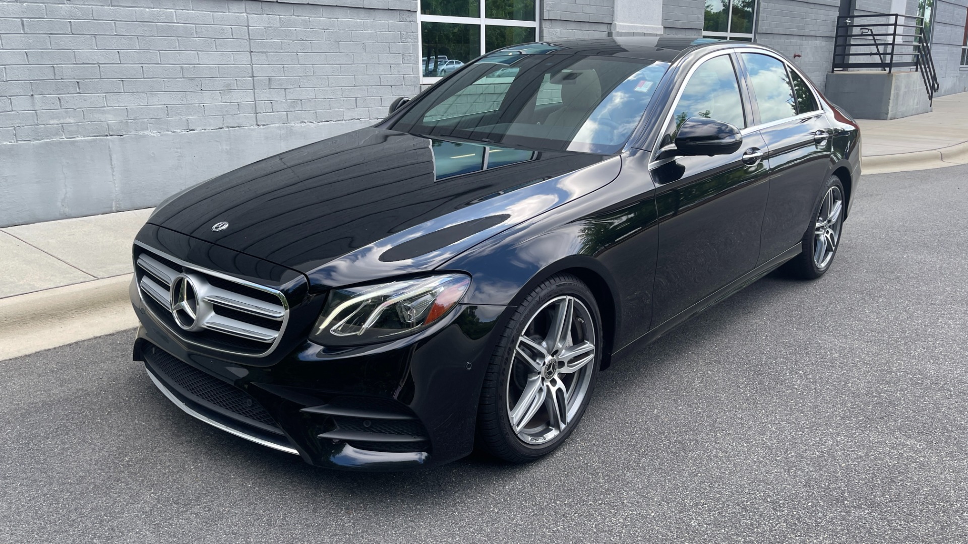 Used 2020 Mercedes-Benz E-Class E 350 / 4MATIC / AMG LINE / BURMESTER SOUND / PANORAMIC ROOF for sale Sold at Formula Imports in Charlotte NC 28227 2