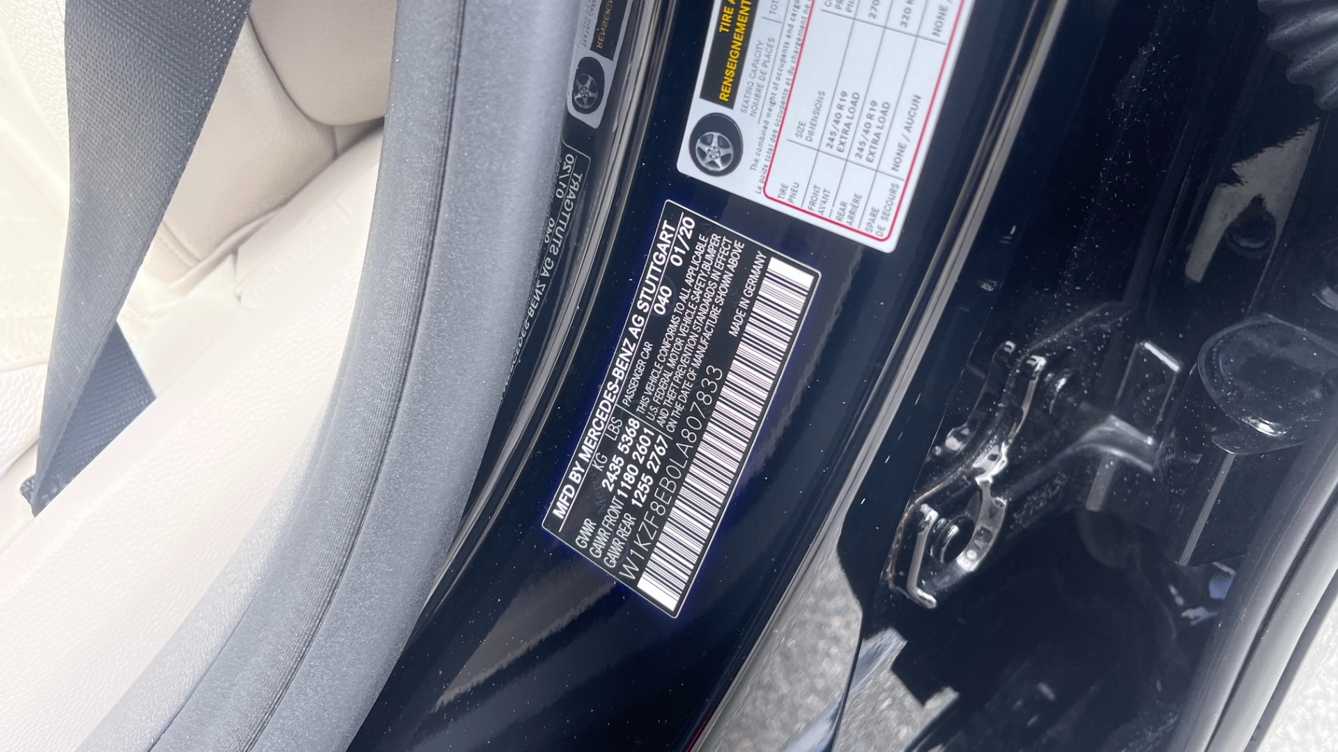 Used 2020 Mercedes-Benz E-Class E 350 / 4MATIC / AMG LINE / BURMESTER SOUND / PANORAMIC ROOF for sale Sold at Formula Imports in Charlotte NC 28227 29