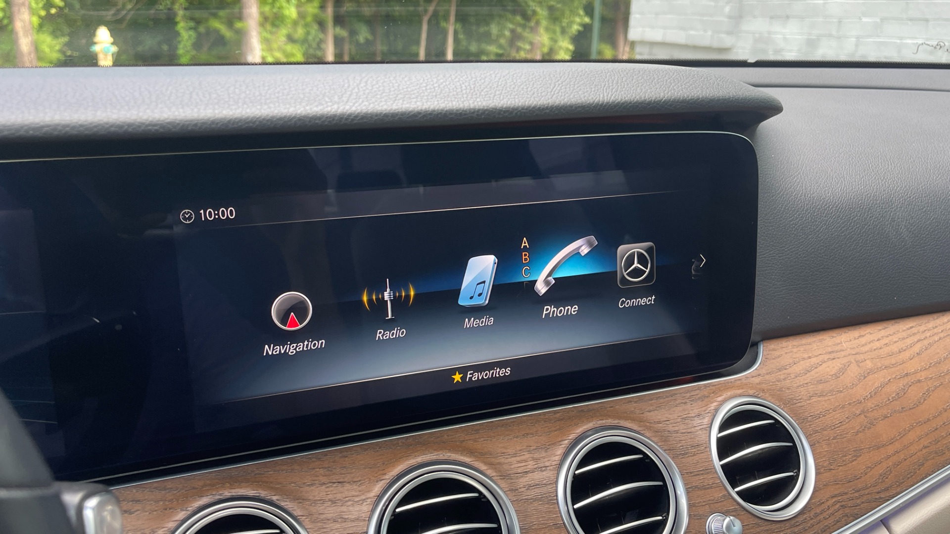 Used 2020 Mercedes-Benz E-Class E 350 / 4MATIC / AMG LINE / BURMESTER SOUND / PANORAMIC ROOF for sale Sold at Formula Imports in Charlotte NC 28227 34
