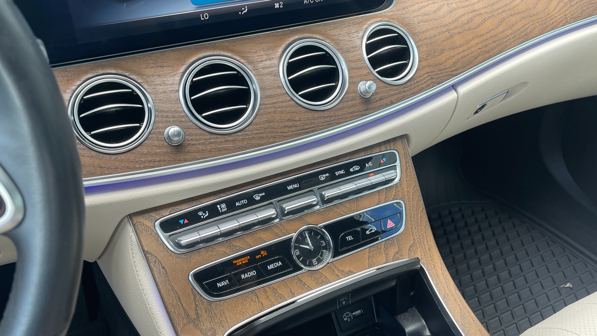 Used 2020 Mercedes-Benz E-Class E 350 / 4MATIC / AMG LINE / BURMESTER SOUND / PANORAMIC ROOF for sale Sold at Formula Imports in Charlotte NC 28227 36