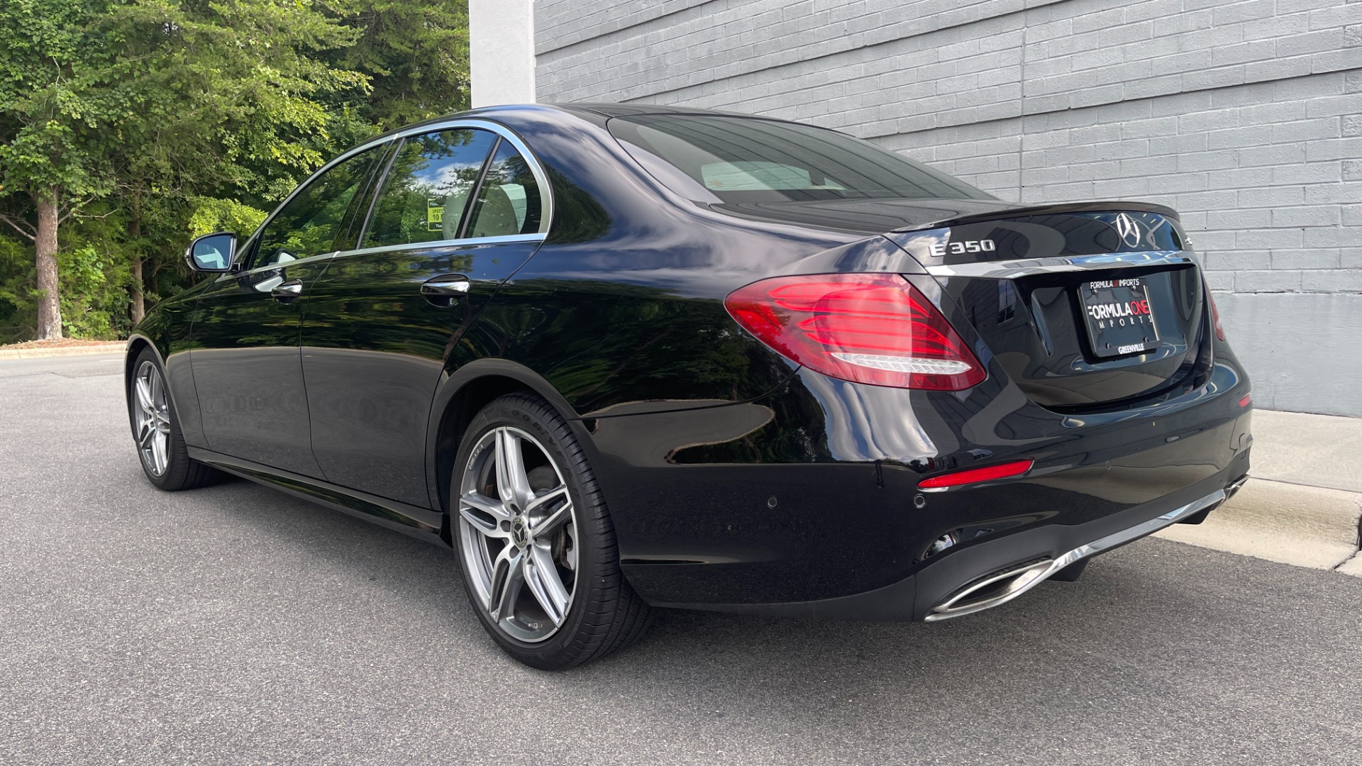 Used 2020 Mercedes-Benz E-Class E 350 / 4MATIC / AMG LINE / BURMESTER SOUND / PANORAMIC ROOF for sale Sold at Formula Imports in Charlotte NC 28227 4