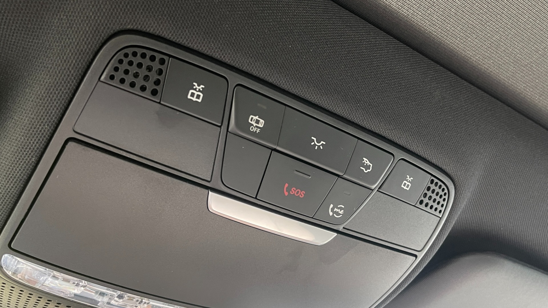 Used 2020 Mercedes-Benz E-Class E 350 / 4MATIC / AMG LINE / BURMESTER SOUND / PANORAMIC ROOF for sale Sold at Formula Imports in Charlotte NC 28227 40