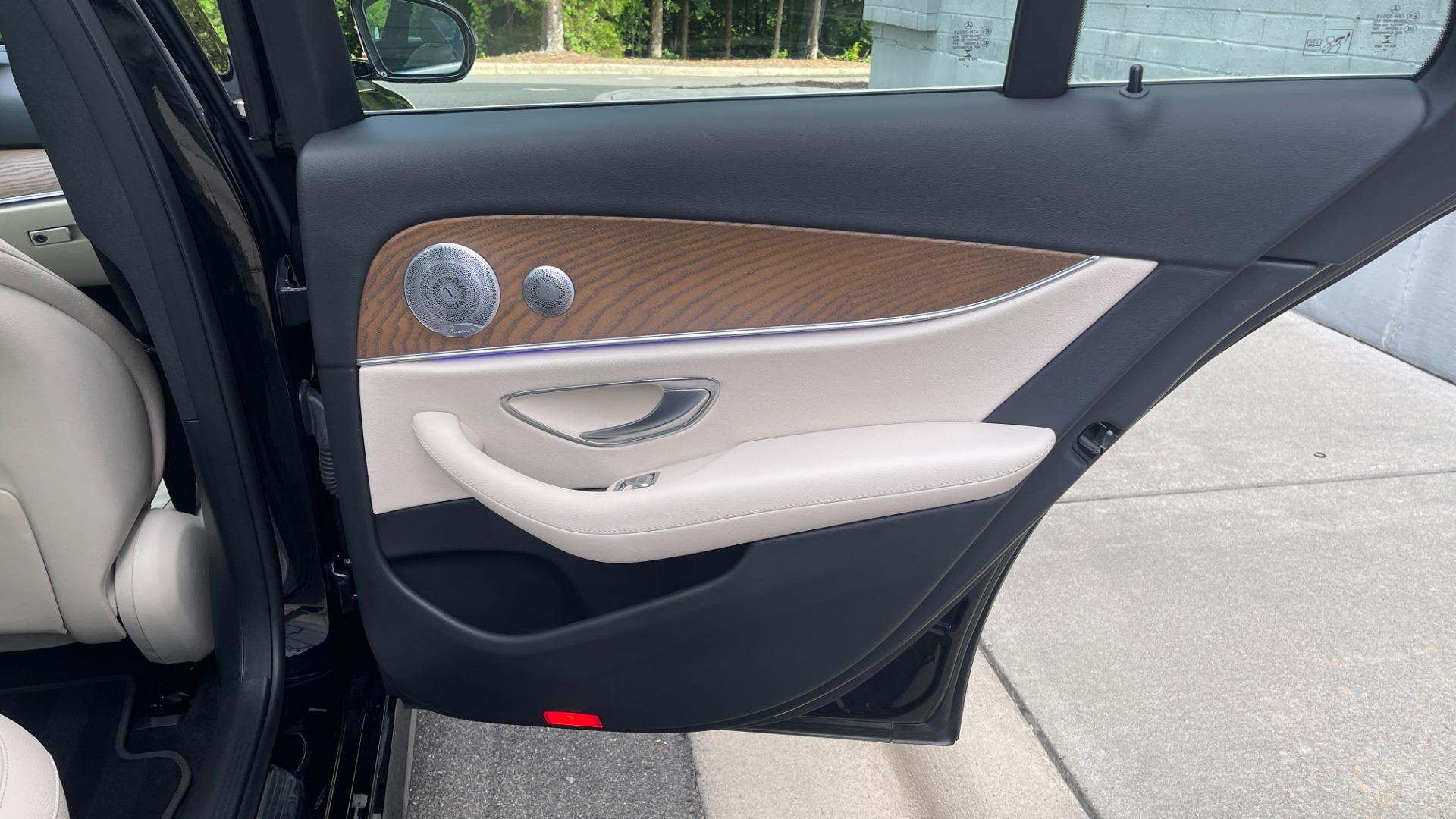 Used 2020 Mercedes-Benz E-Class E 350 / 4MATIC / AMG LINE / BURMESTER SOUND / PANORAMIC ROOF for sale Sold at Formula Imports in Charlotte NC 28227 44