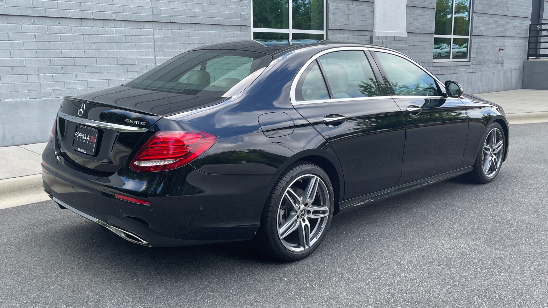 Used 2020 Mercedes-Benz E-Class E 350 / 4MATIC / AMG LINE / BURMESTER SOUND / PANORAMIC ROOF for sale $52,999 at Formula Imports in Charlotte NC 28227 6