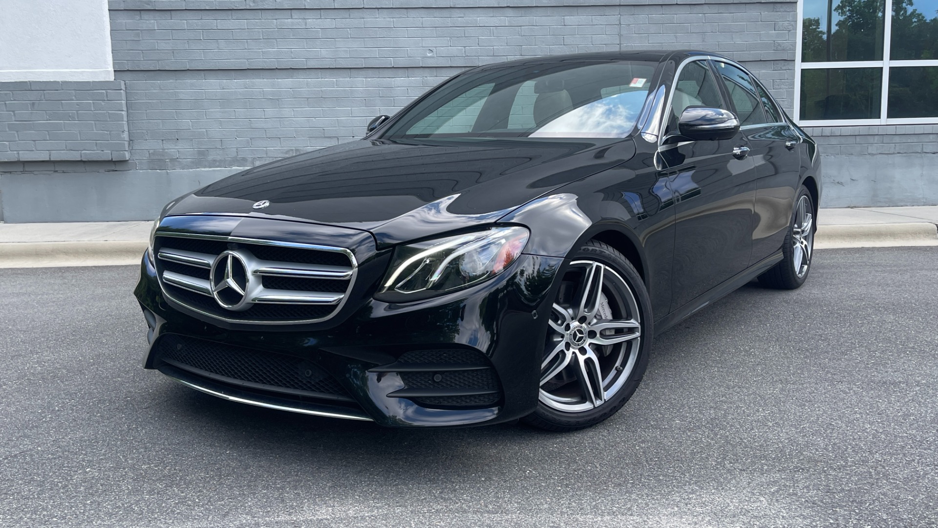 Used 2020 Mercedes-Benz E-Class E 350 / 4MATIC / AMG LINE / BURMESTER SOUND / PANORAMIC ROOF for sale Sold at Formula Imports in Charlotte NC 28227 1