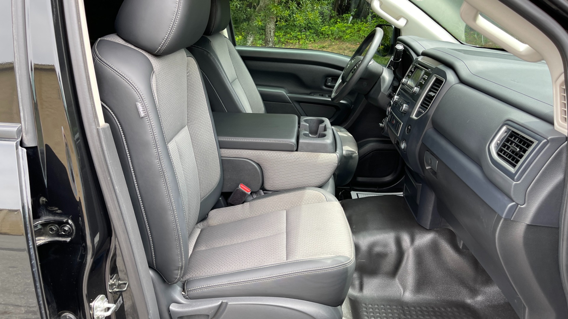 Used 2018 Nissan Titan S for sale Sold at Formula Imports in Charlotte NC 28227 18
